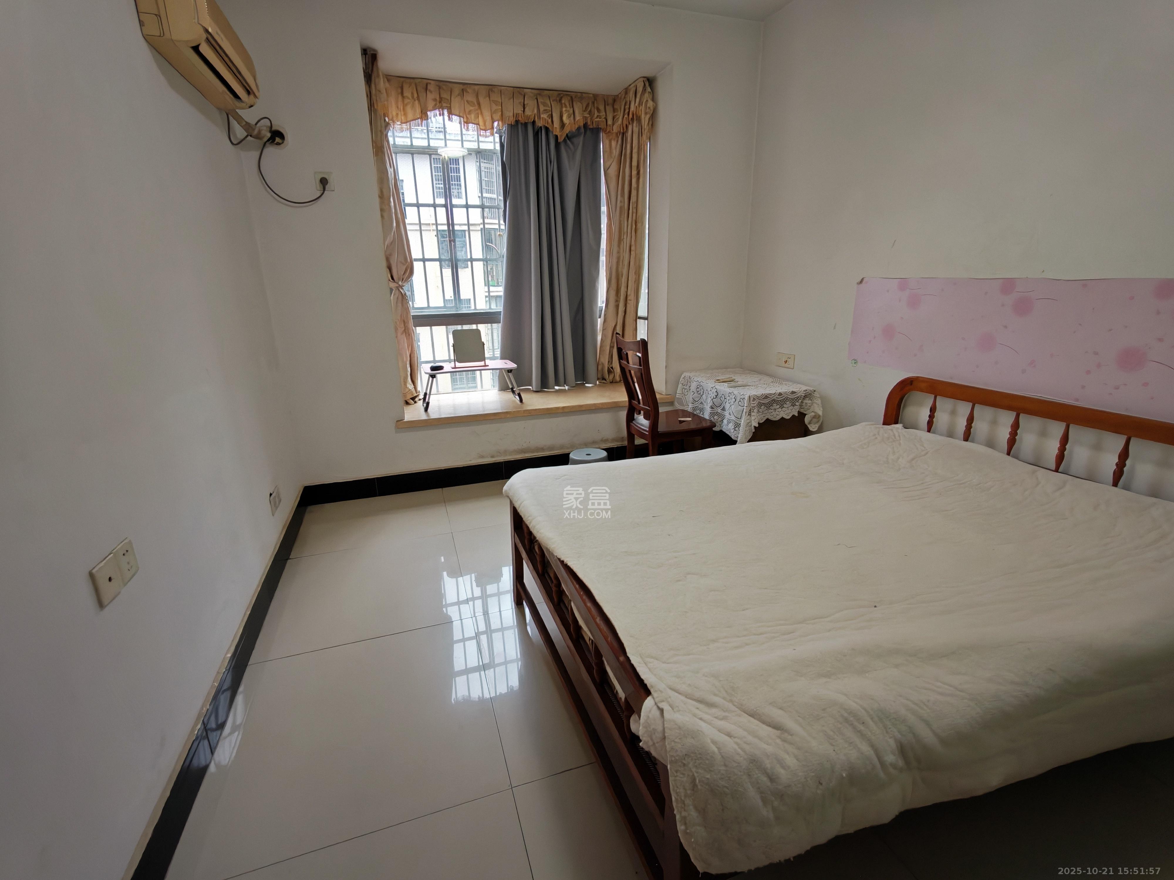 银馨家园 2室1厅1卫 2000.0元/月 银馨家园 2室1厅1卫 2000.0元/月室内图