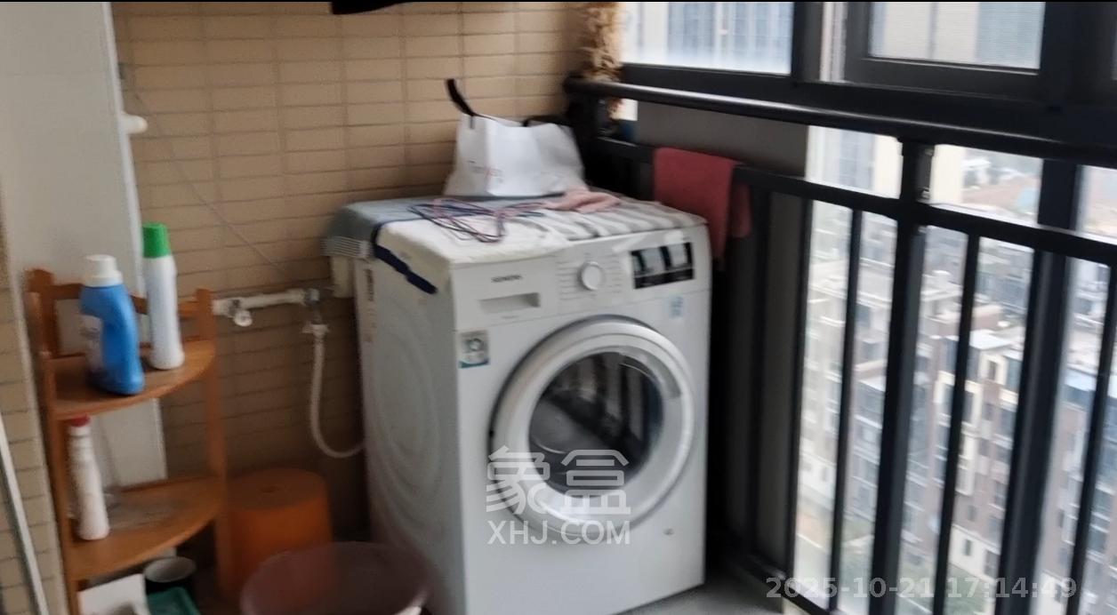 海伦堡爱ME城市  3室2厅1卫    2300.0元/月室内图