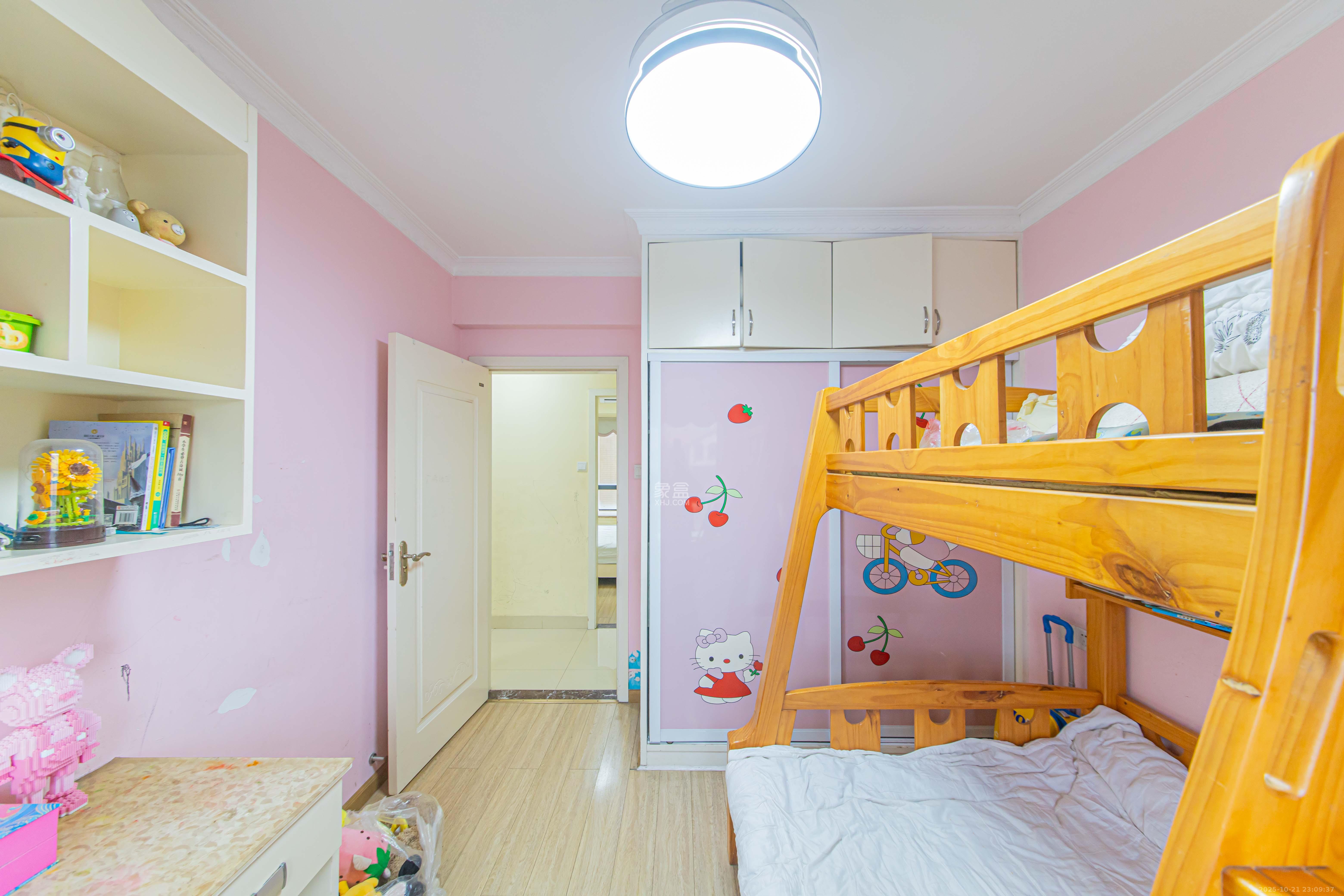 中建芙蓉嘉苑  3室2厅2卫    118.0万卧室