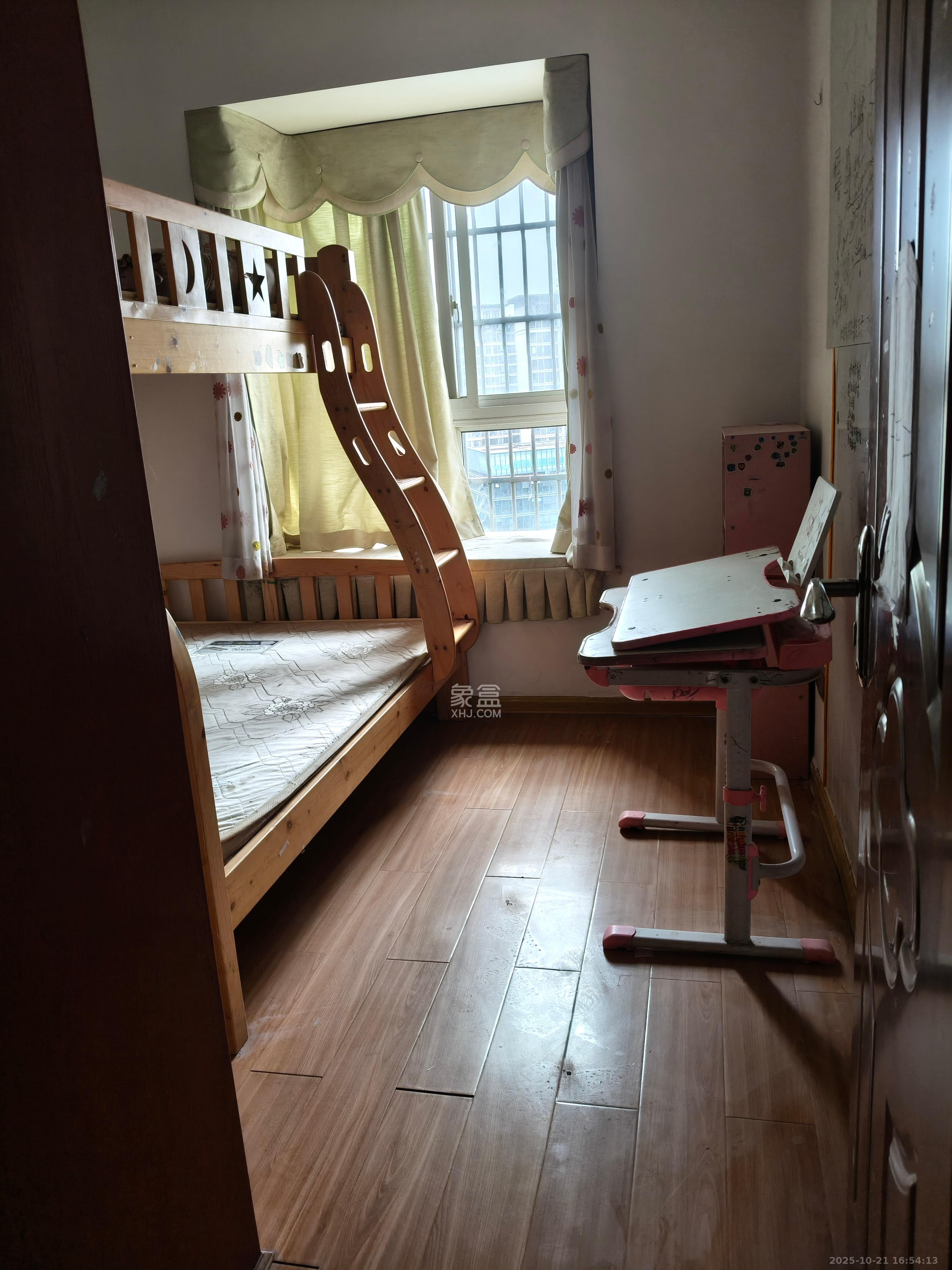 豪庭（江城豪庭）  3室2厅2卫    2300.0元/月室内图