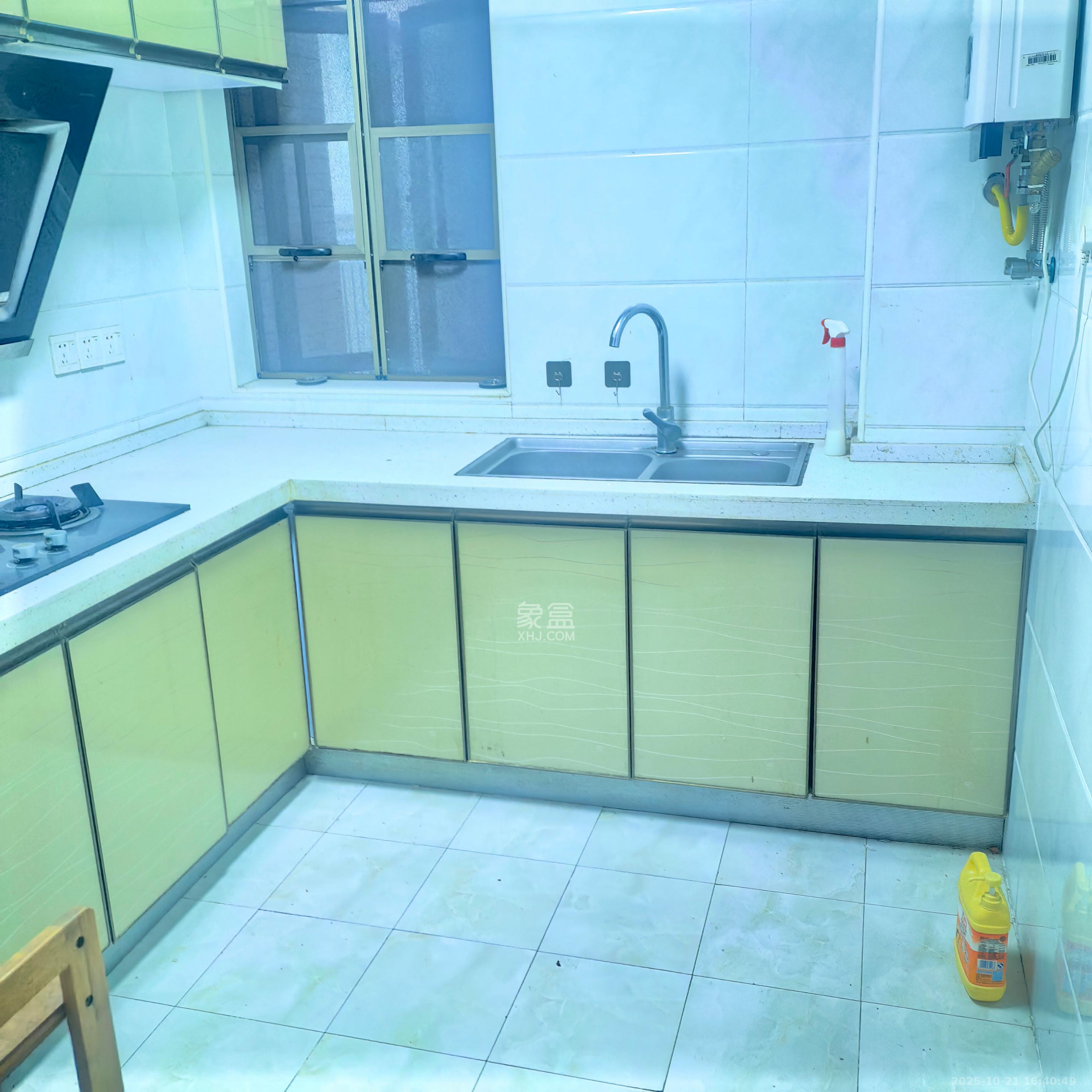 江山帝景雅典  2室2厅1卫    2200.0元/月 江山帝景雅典  2室2厅1卫    2200.0元/月室内图