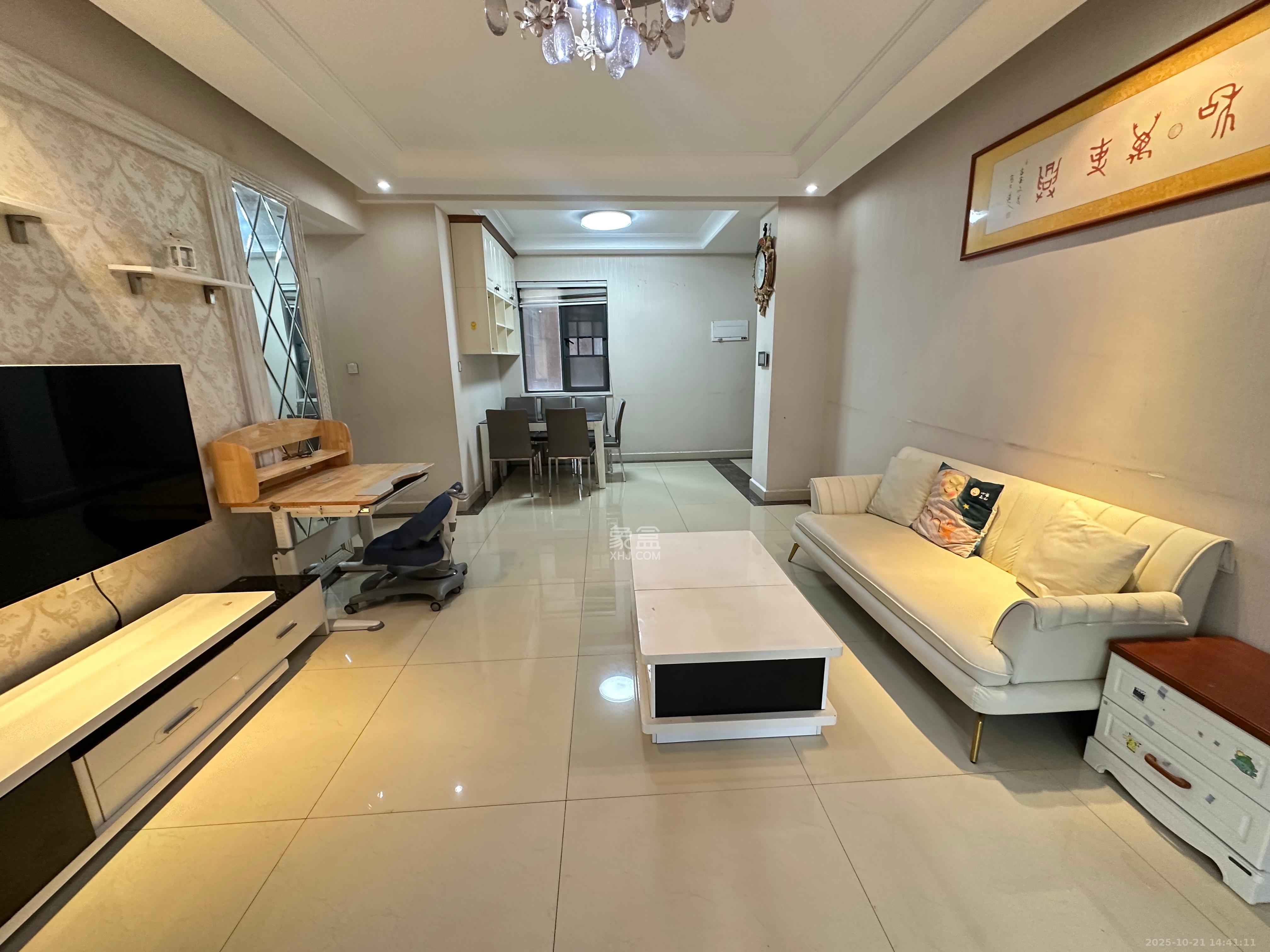 万博汇  3室2厅2卫    4500.0元/月 万博汇  3室2厅2卫    4500.0元/月