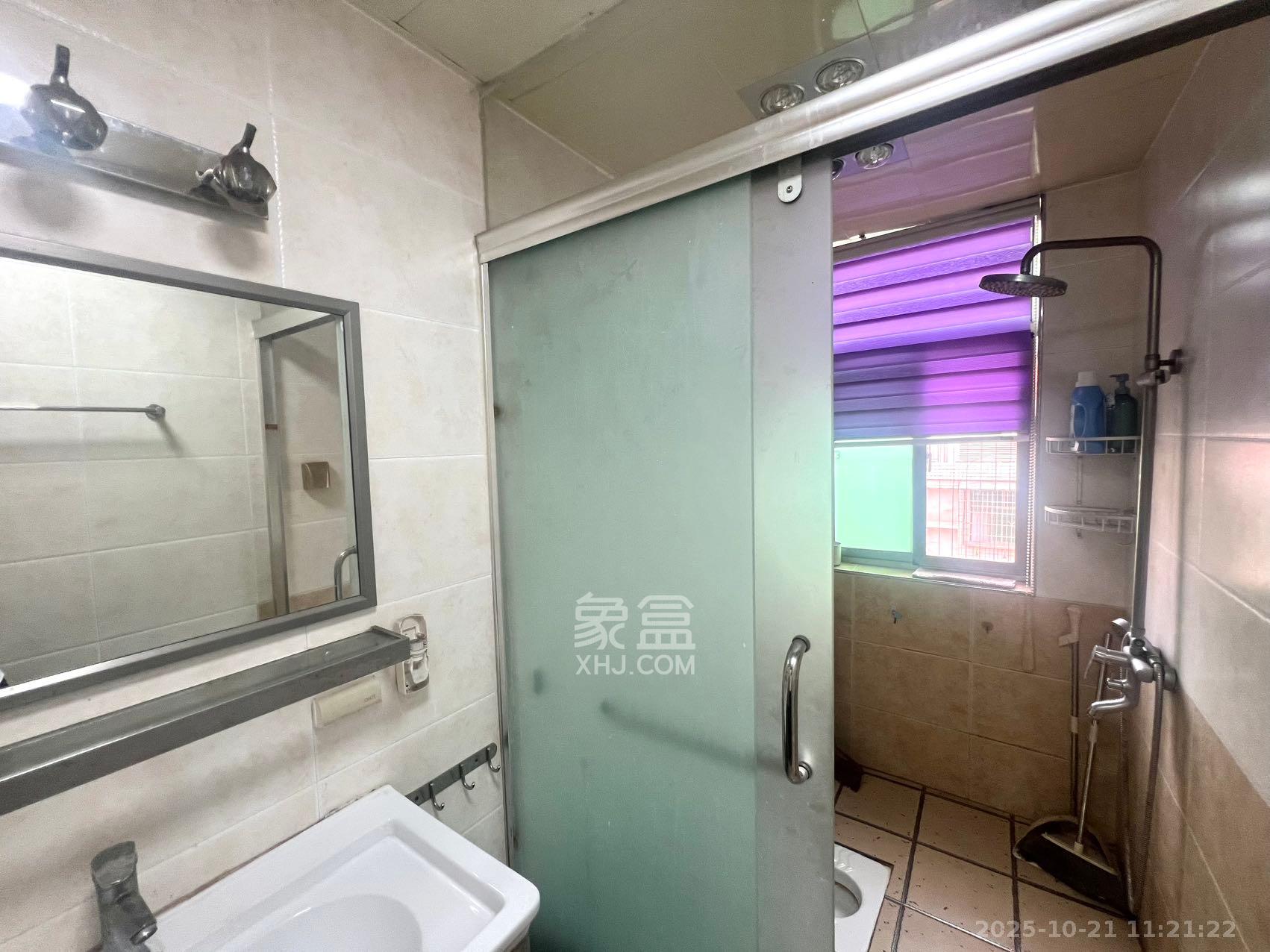 和平小区  3室2厅2卫    1500.0元/月室内图