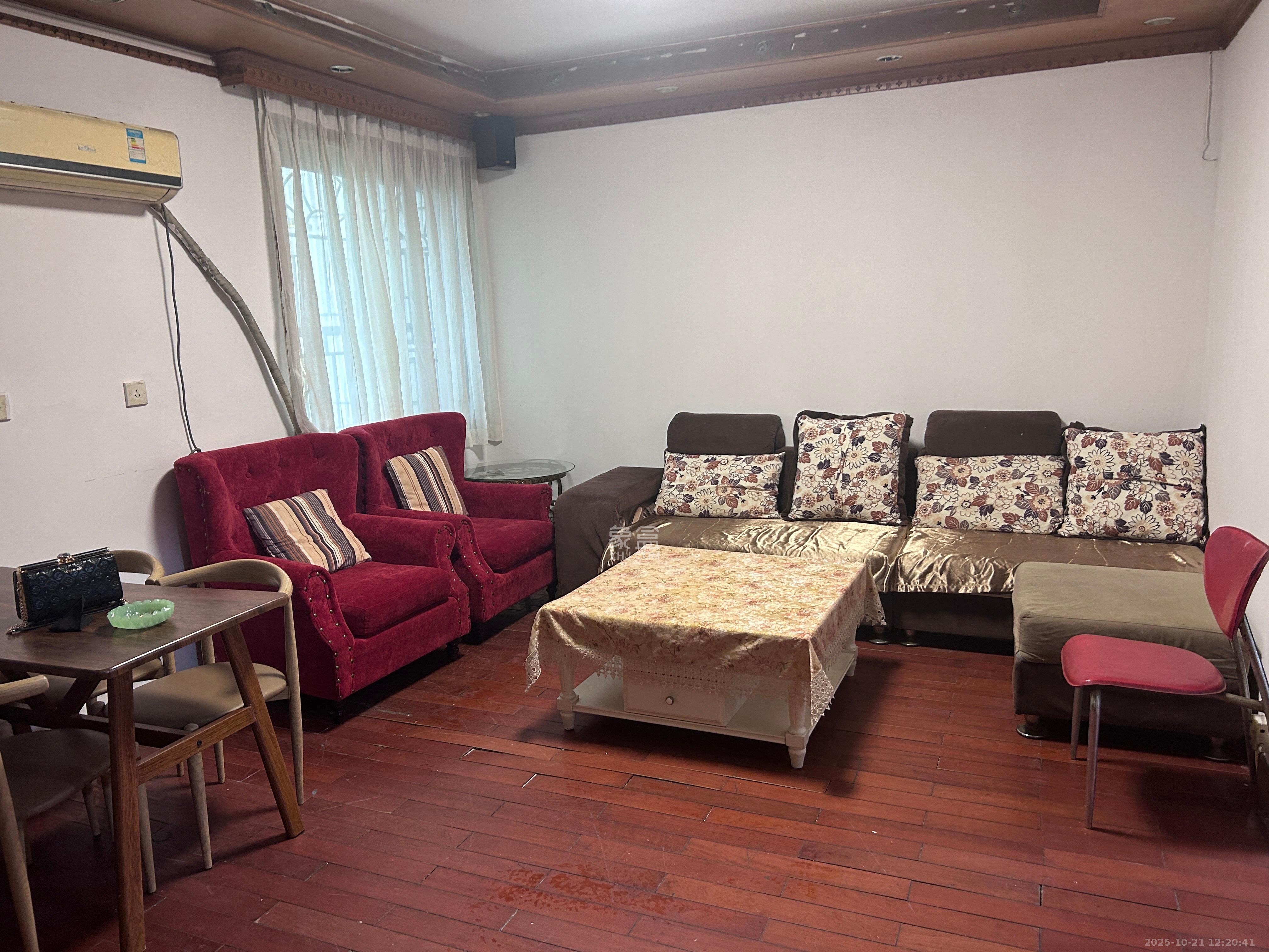 铁四院  2室1厅1卫    1400.0元/月