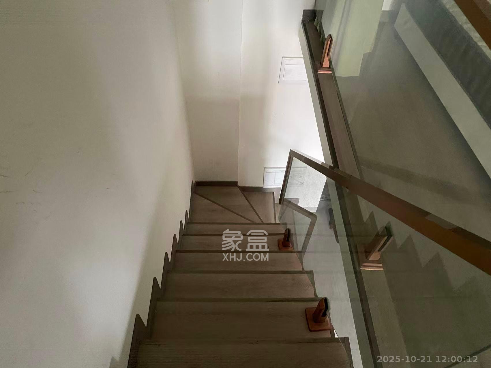 金地兰亭樾  2室2厅1卫    1900.0元/月 金地兰亭樾  2室2厅1卫    1900.0元/月室内图