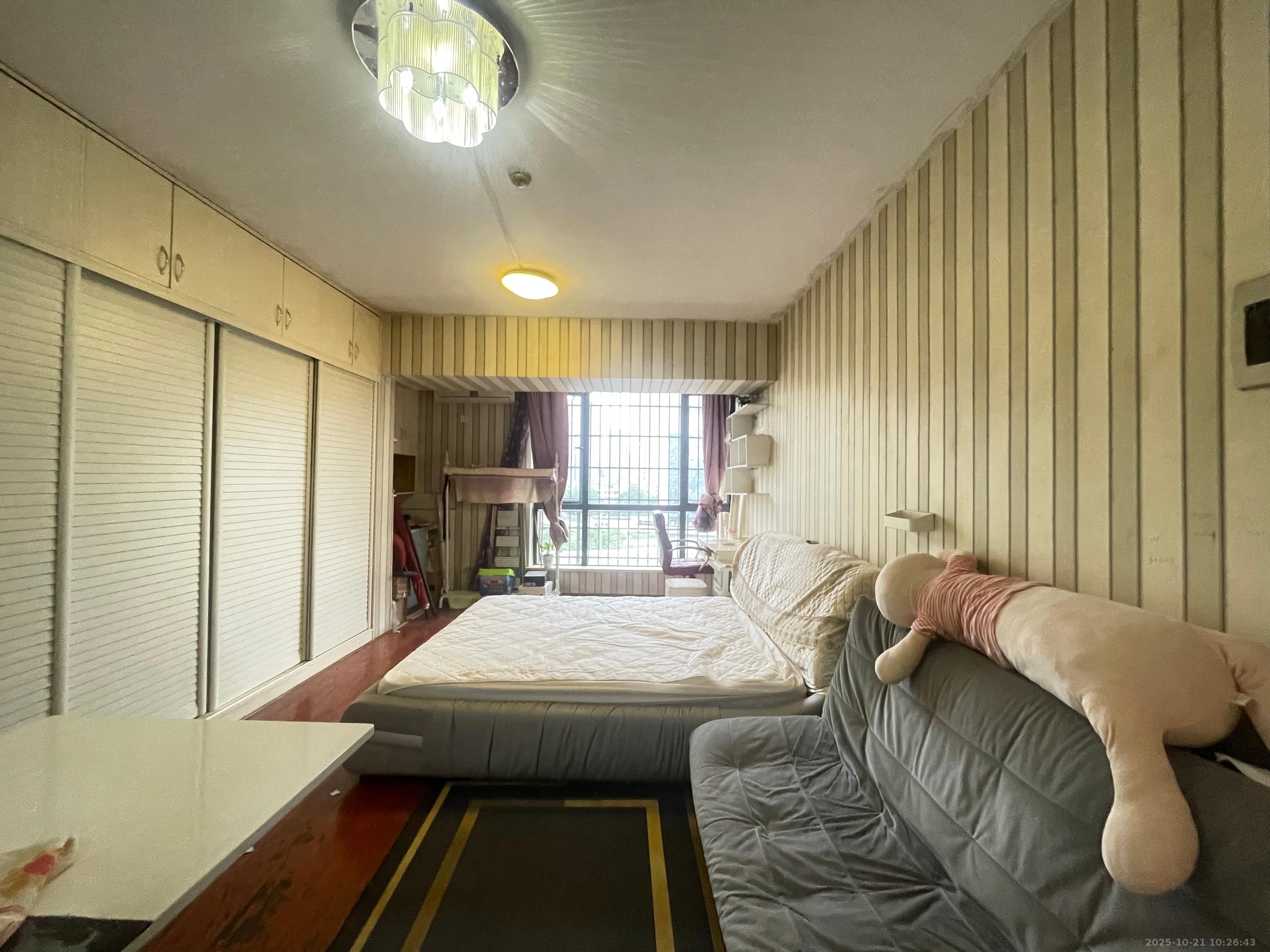 剑桥名门  1室1厅1卫    1350.0元/月