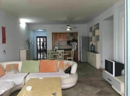 华荣府  3室2厅2卫    2600.0元/月 华荣府  3室2厅2卫    2600.0元/月户型图