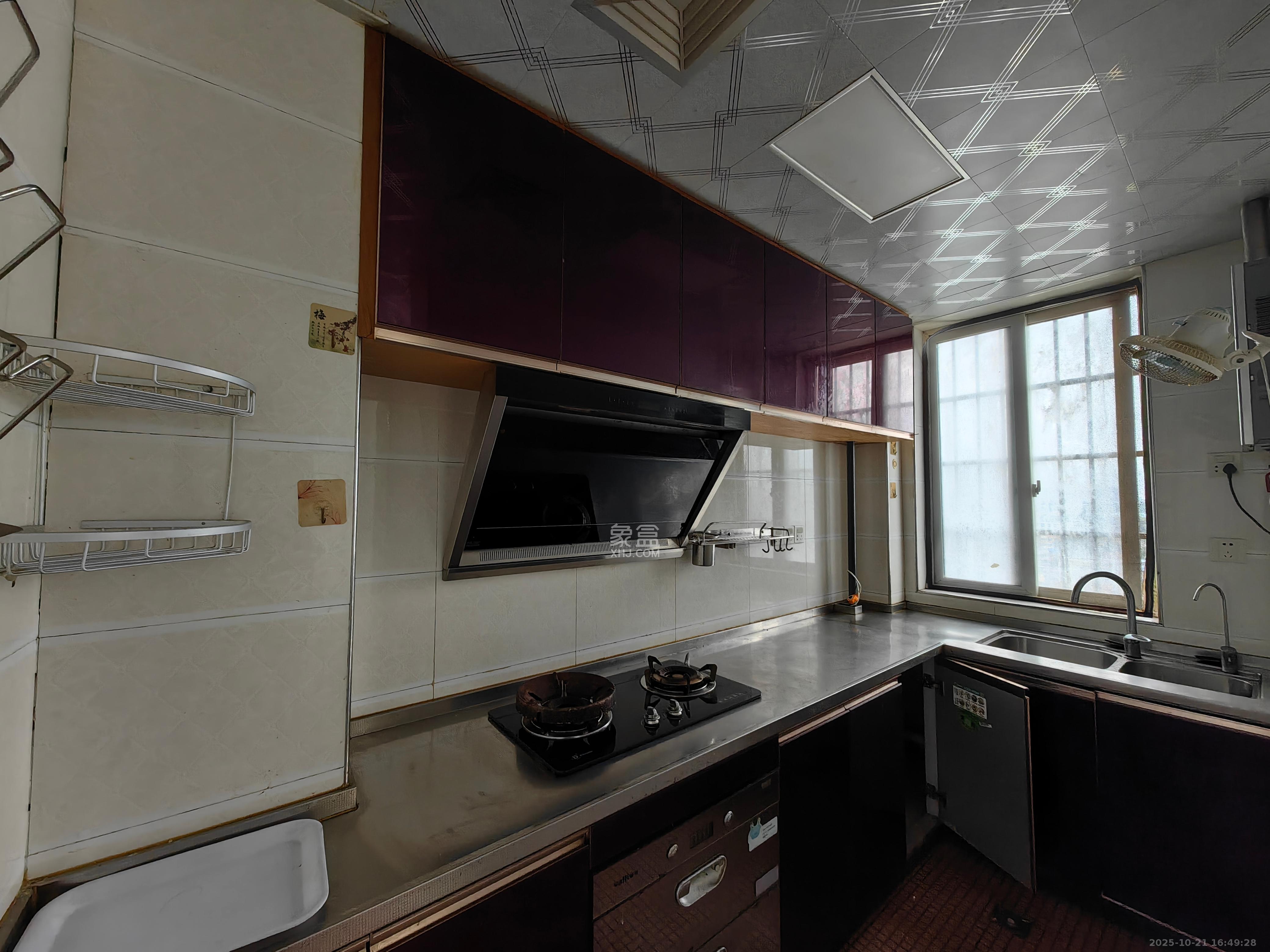 星城福邸（雄天朗郡）  3室2厅2卫    1800.0元/月室内图