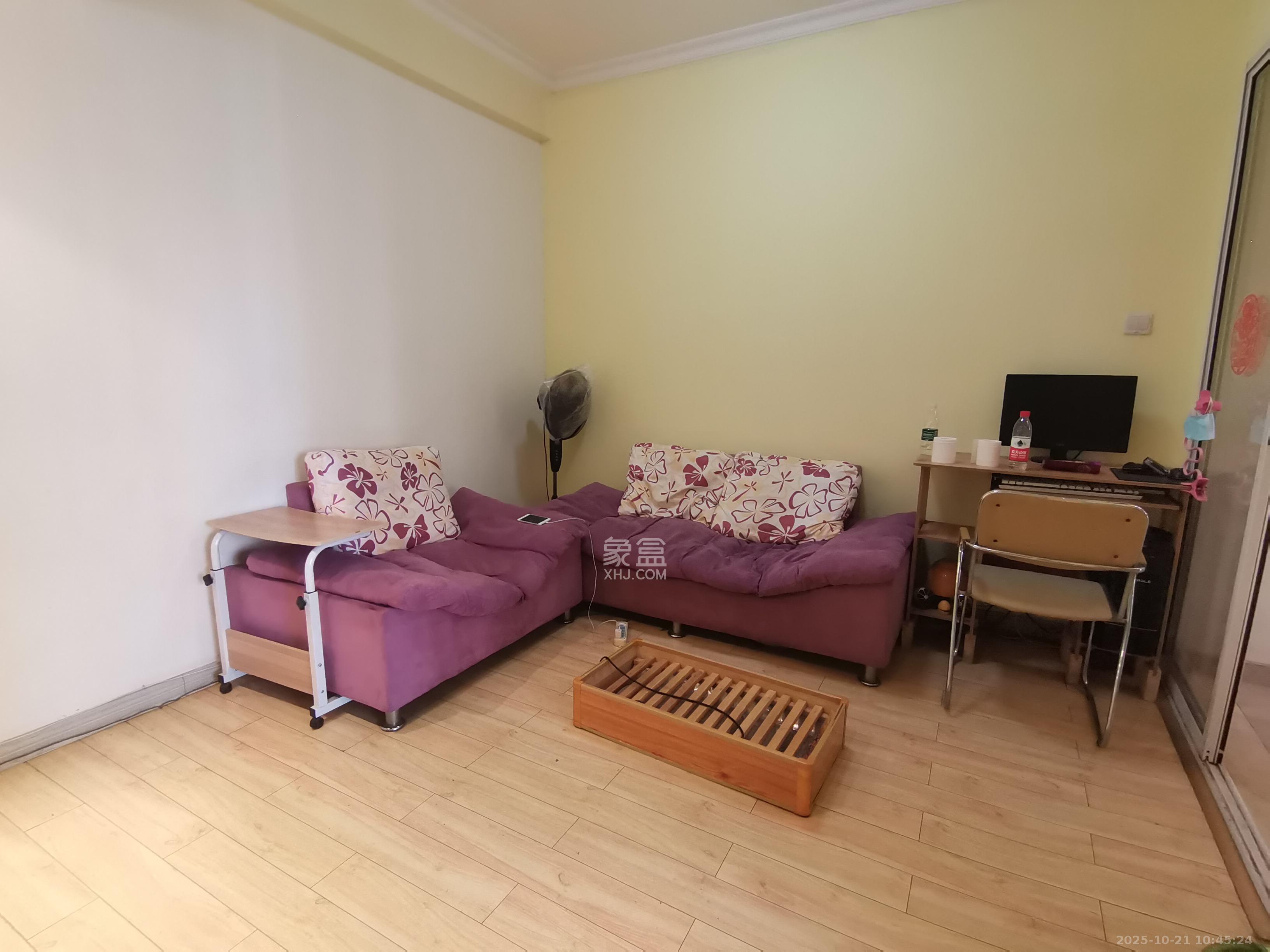 佳天瑞宁花园  1室1厅1卫    1800.0元/月 佳天瑞宁花园  1室1厅1卫    1800.0元/月室内图