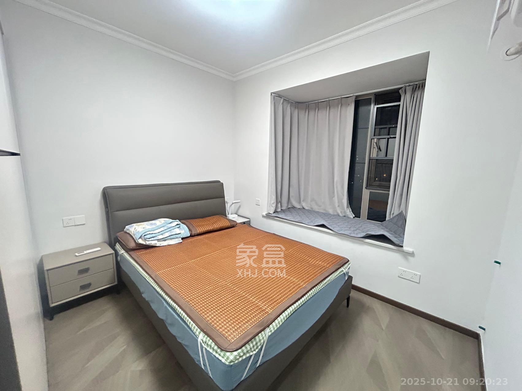 怡海星城  3室2厅1卫    2300.0元/月 怡海星城  3室2厅1卫    2300.0元/月