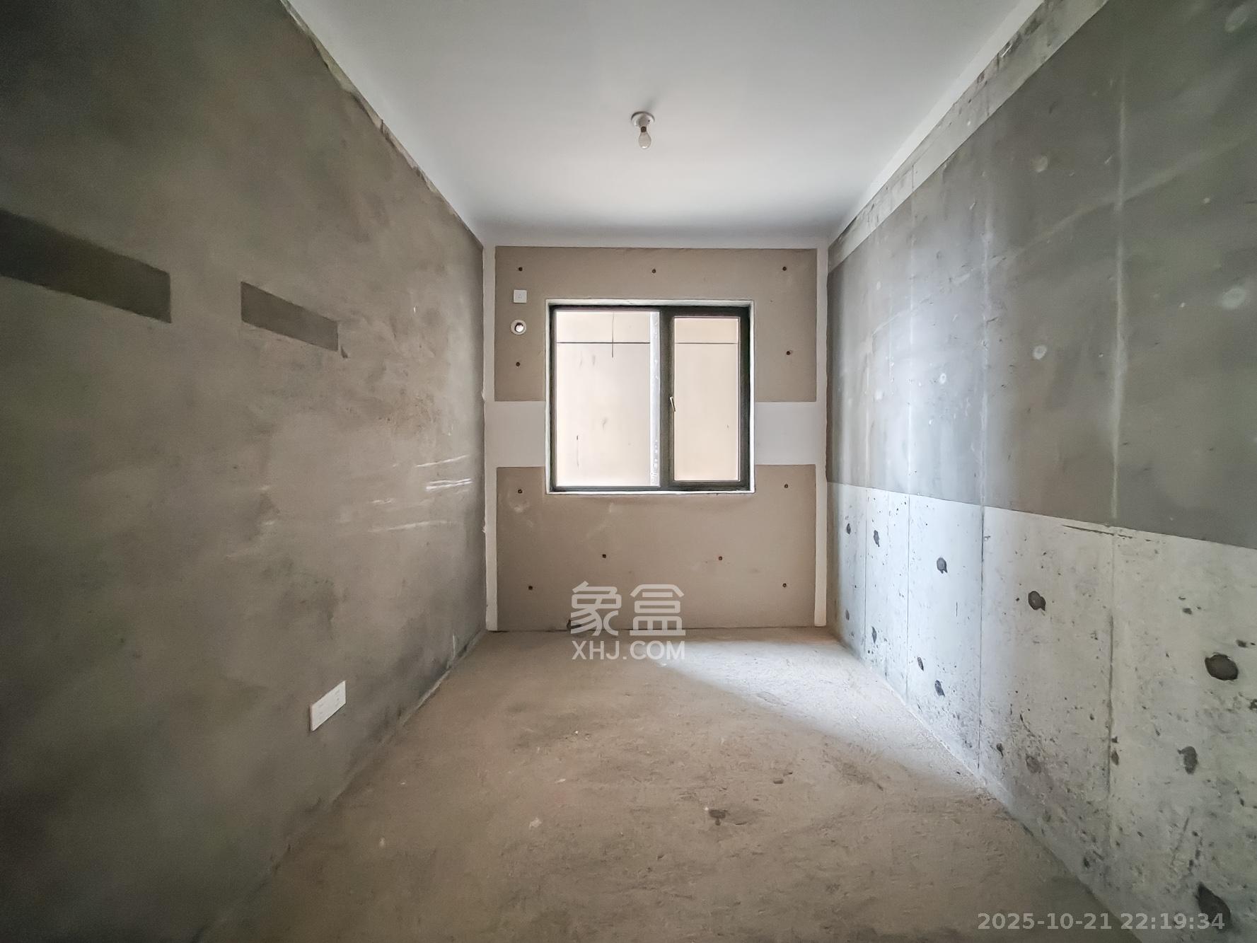 恒基旭辉湖山赋  1室2厅1卫    59.8万卧室