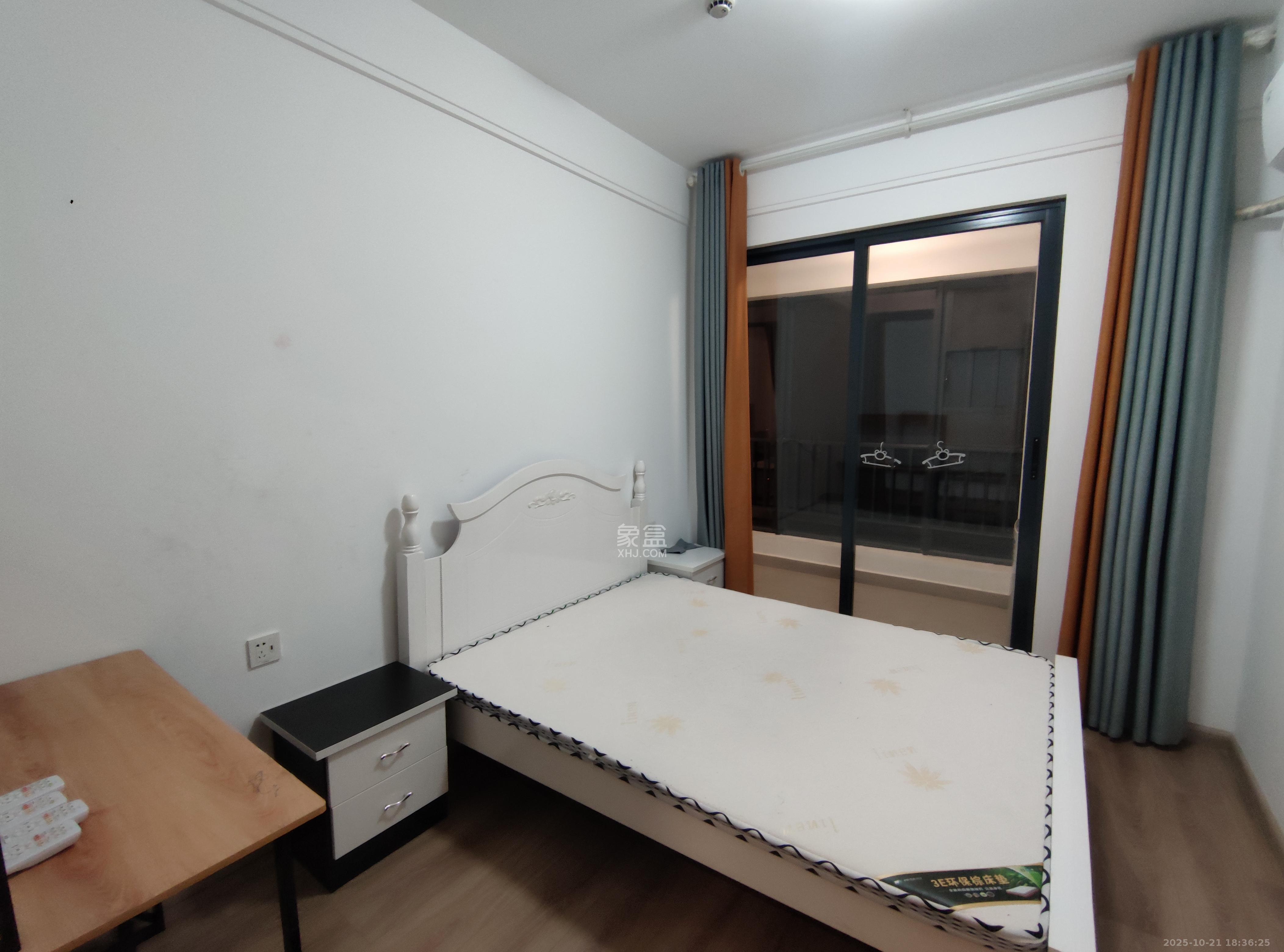 南山梅溪一方  3室2厅2卫    3000.0元/月 南山梅溪一方  3室2厅2卫    3000.0元/月室内图