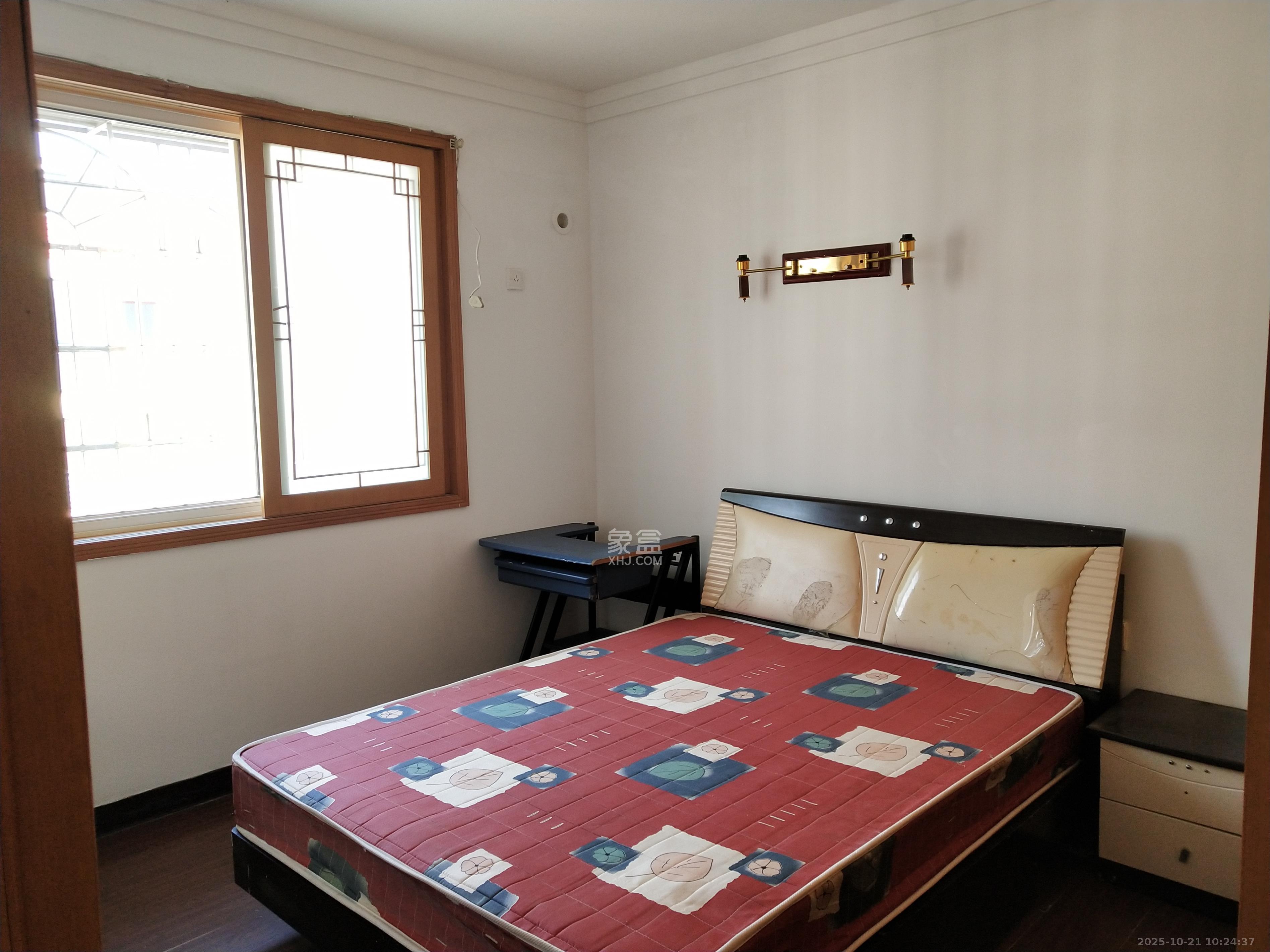 德政园  3室1厅1卫    2000.0元/月室内图