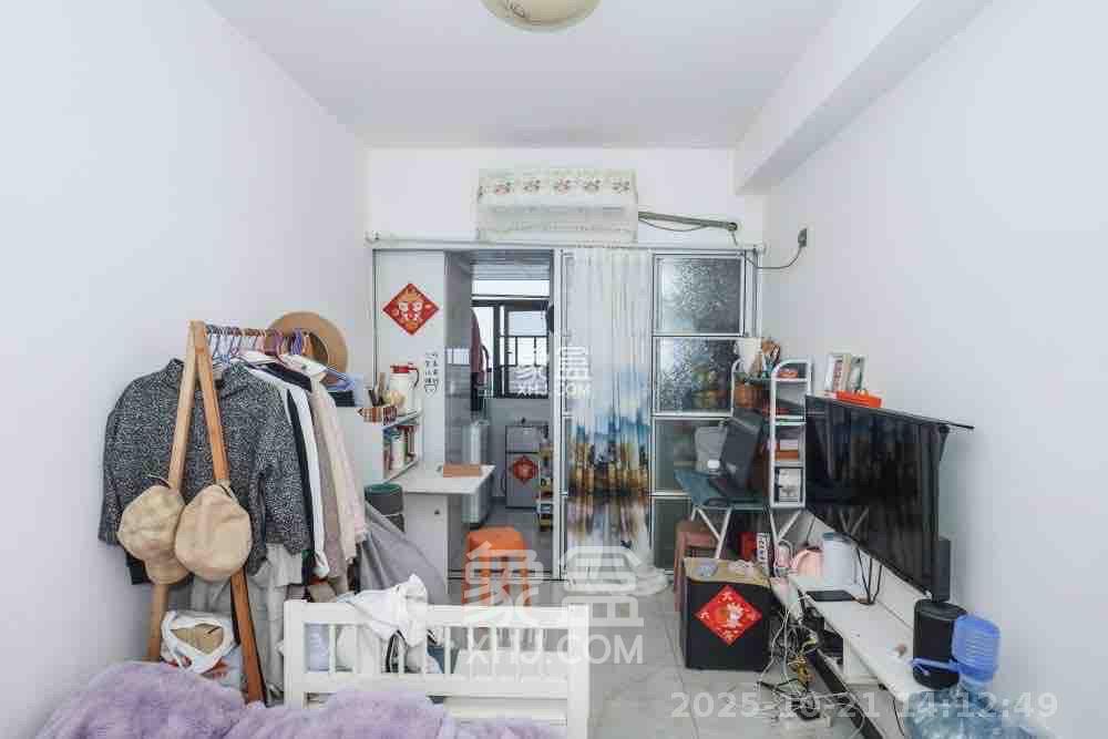 保利麓谷林语I区  1室1厅1卫    1300.0元/月室内图