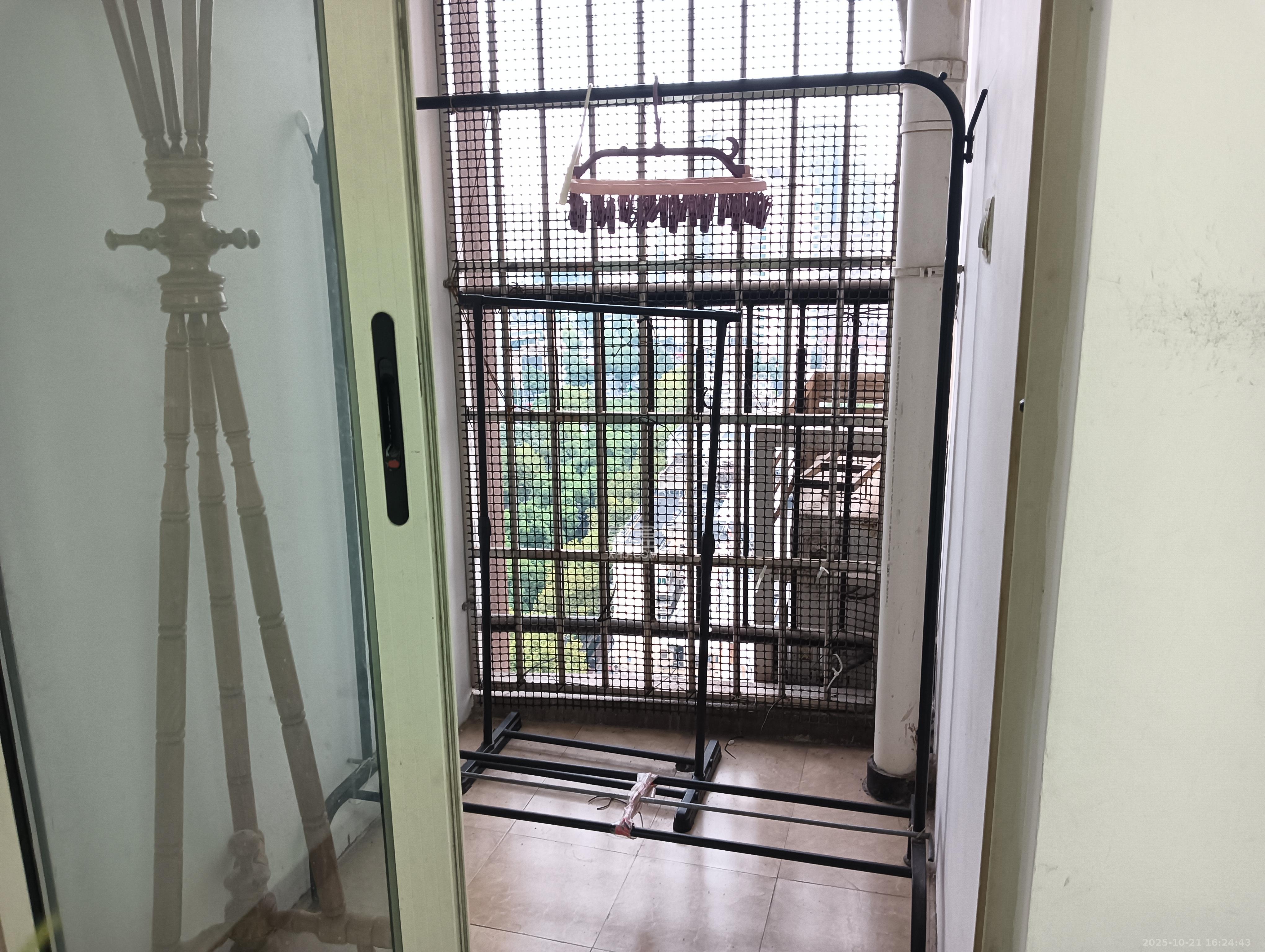 白沙晶城  1室1厅1卫    2300.0元/月室内图