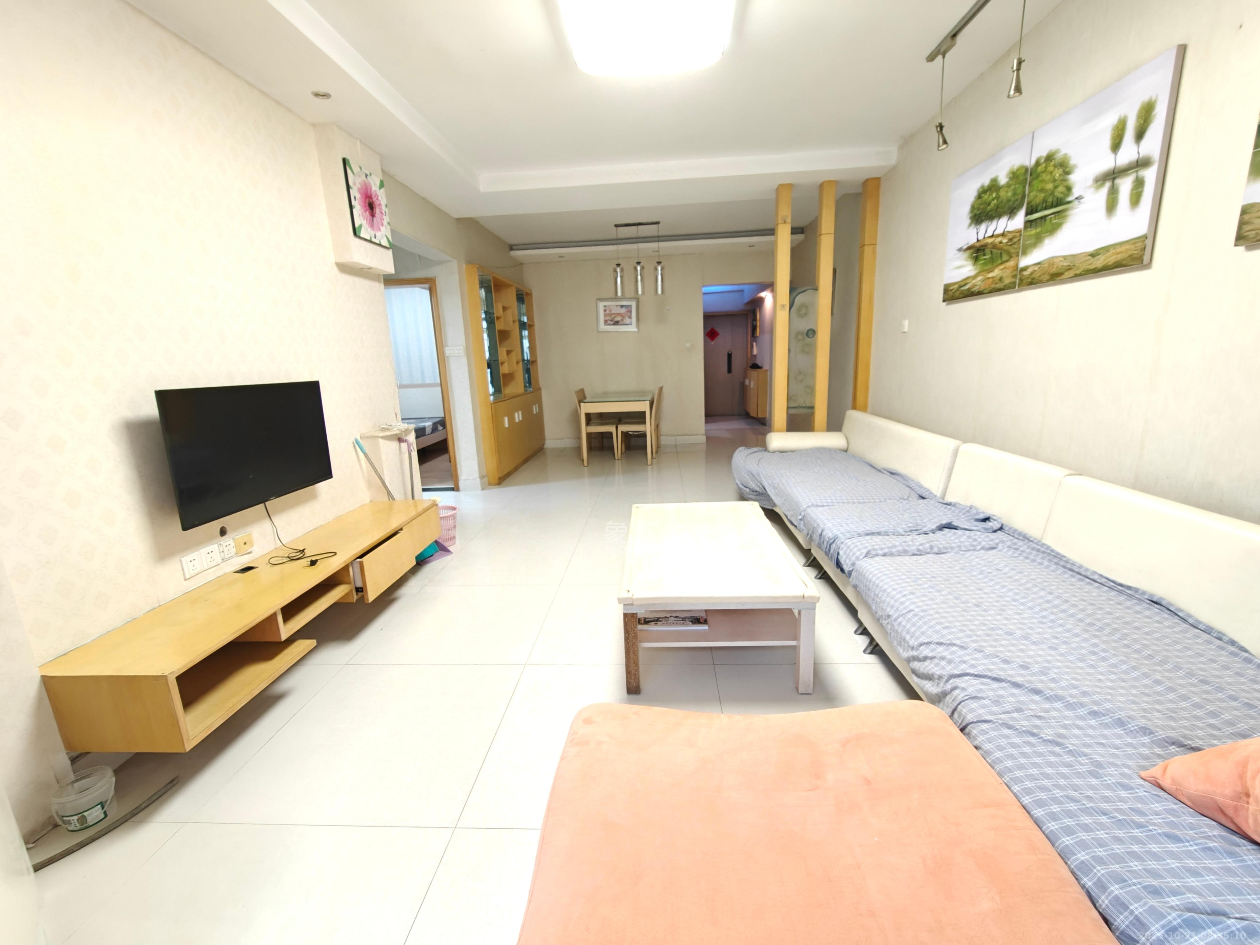 金碧文华  2室2厅1卫    1800.0元/月室内图