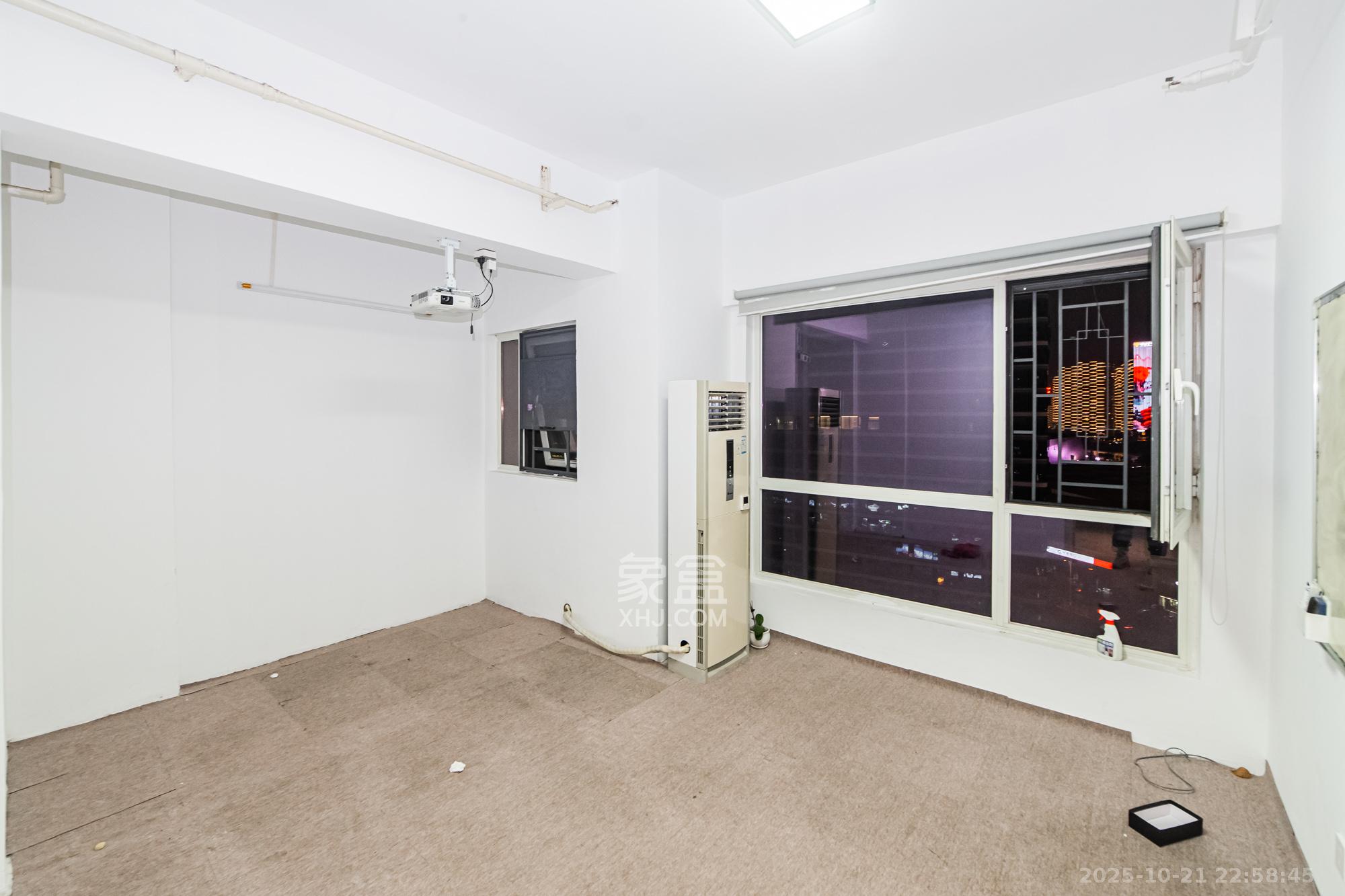 北辰三角洲B1E1区  1室2厅1卫    129.0万 北辰三角洲B1E1区  1室2厅1卫    129.0万卧室