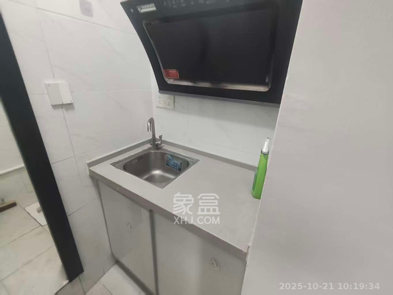 解放四村散盘 1室1厅1卫 1200.0元/月 解放四村散盘 1室1厅1卫 1200.0元/月室内图