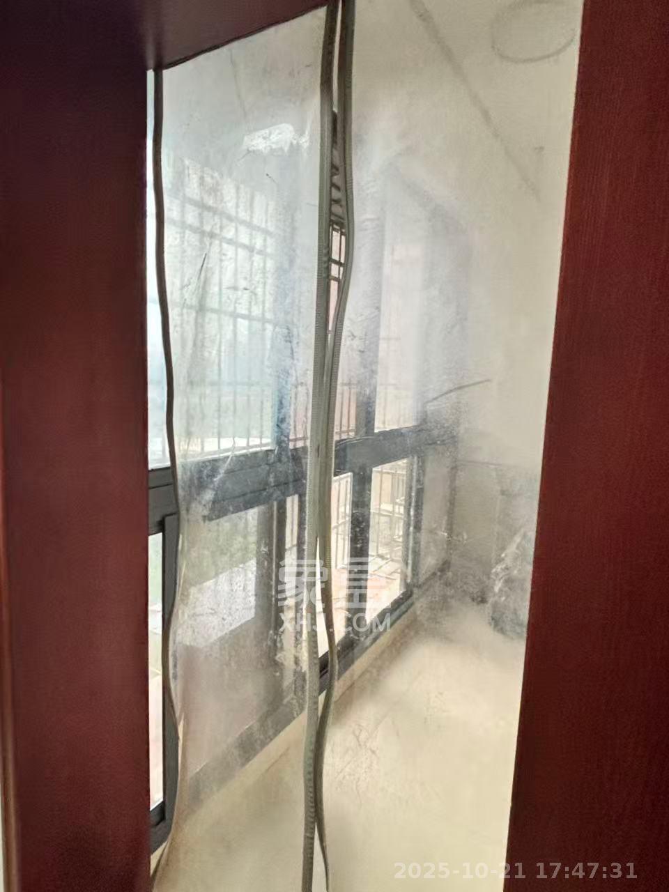 嘉顺苑 4室2厅1卫 2600.0元/月 嘉顺苑 4室2厅1卫 2600.0元/月室内图