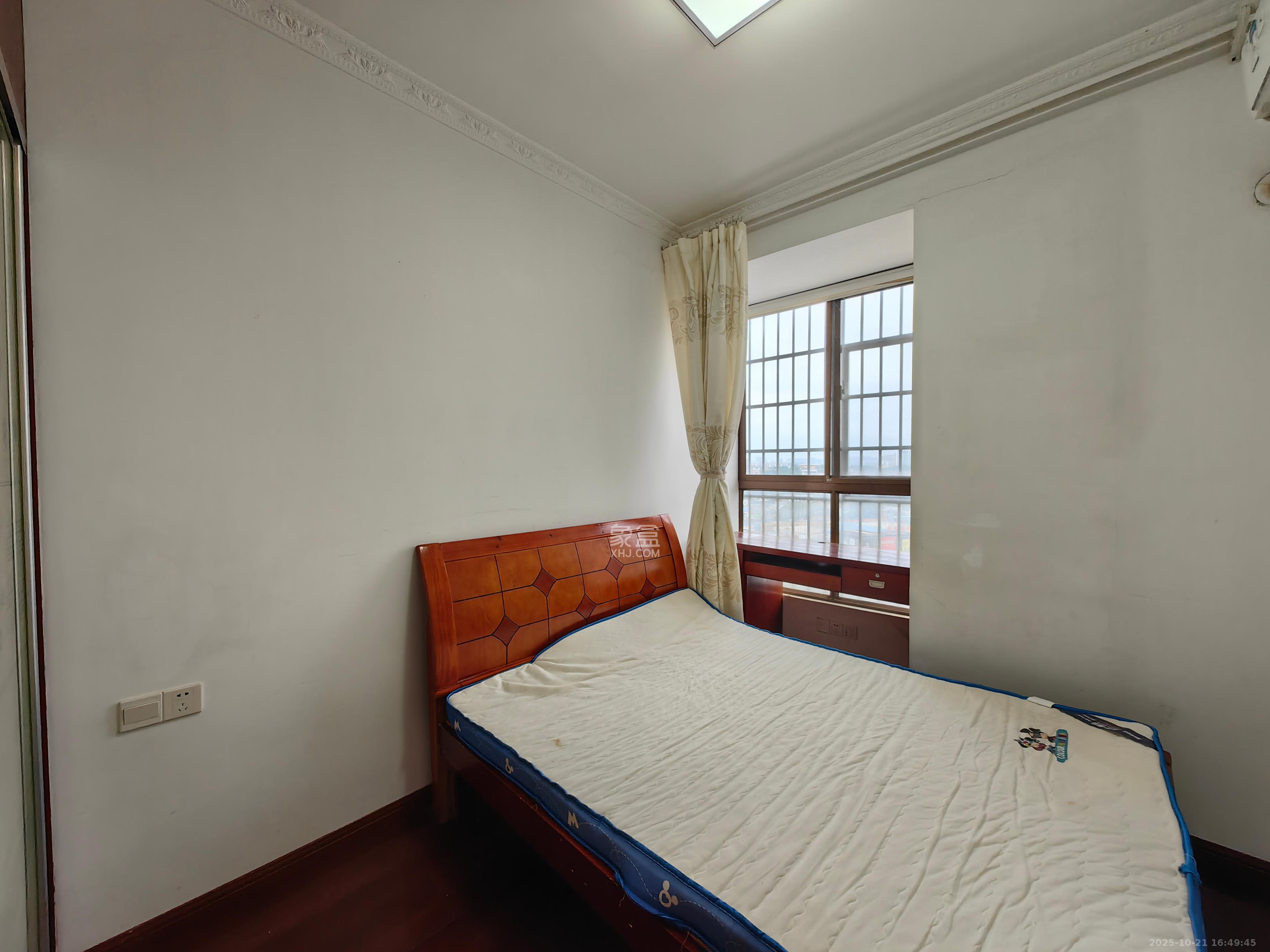 星城福邸（雄天朗郡）  3室2厅2卫    1800.0元/月室内图