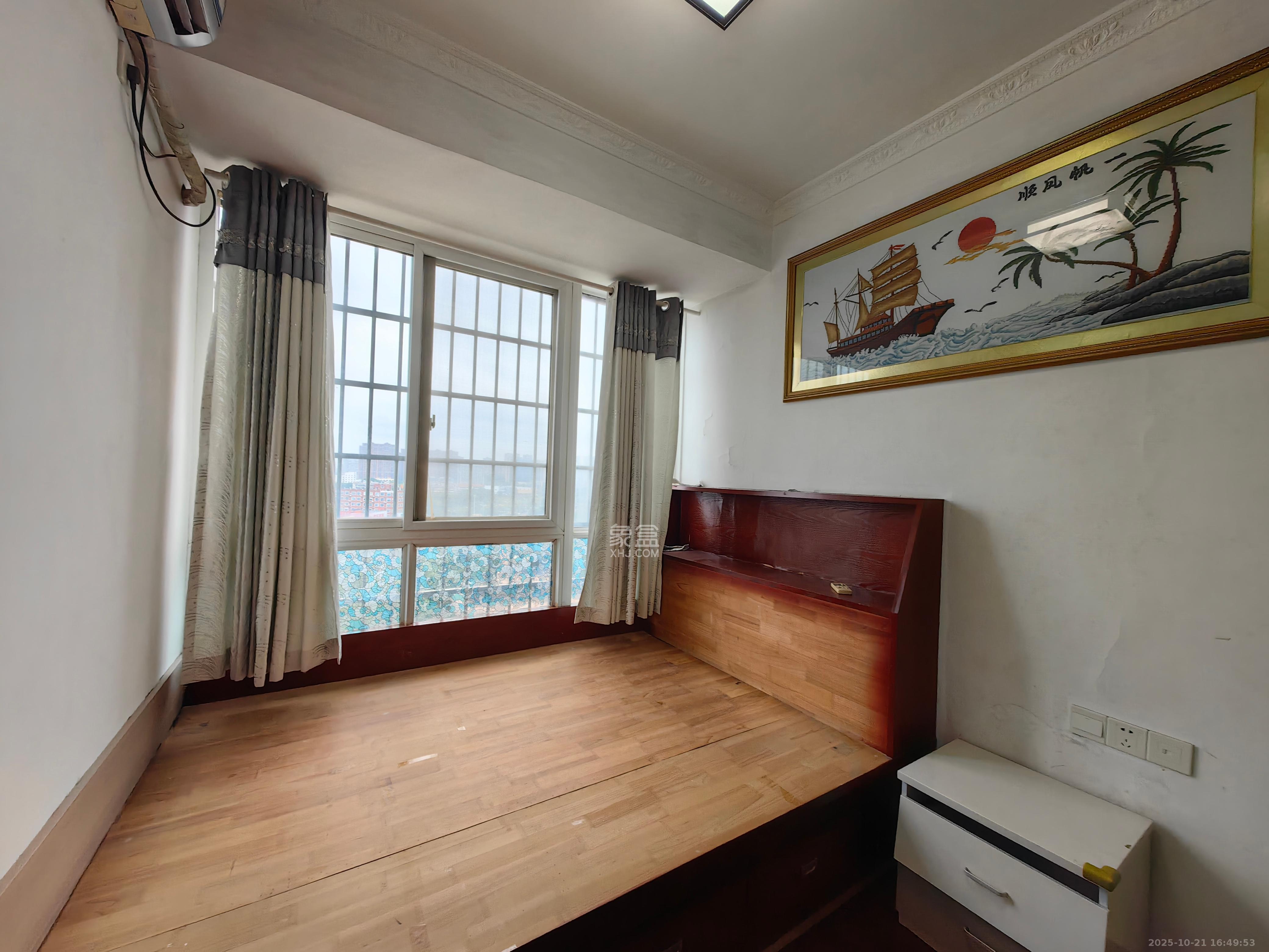 星城福邸（雄天朗郡）  3室2厅2卫    1800.0元/月室内图