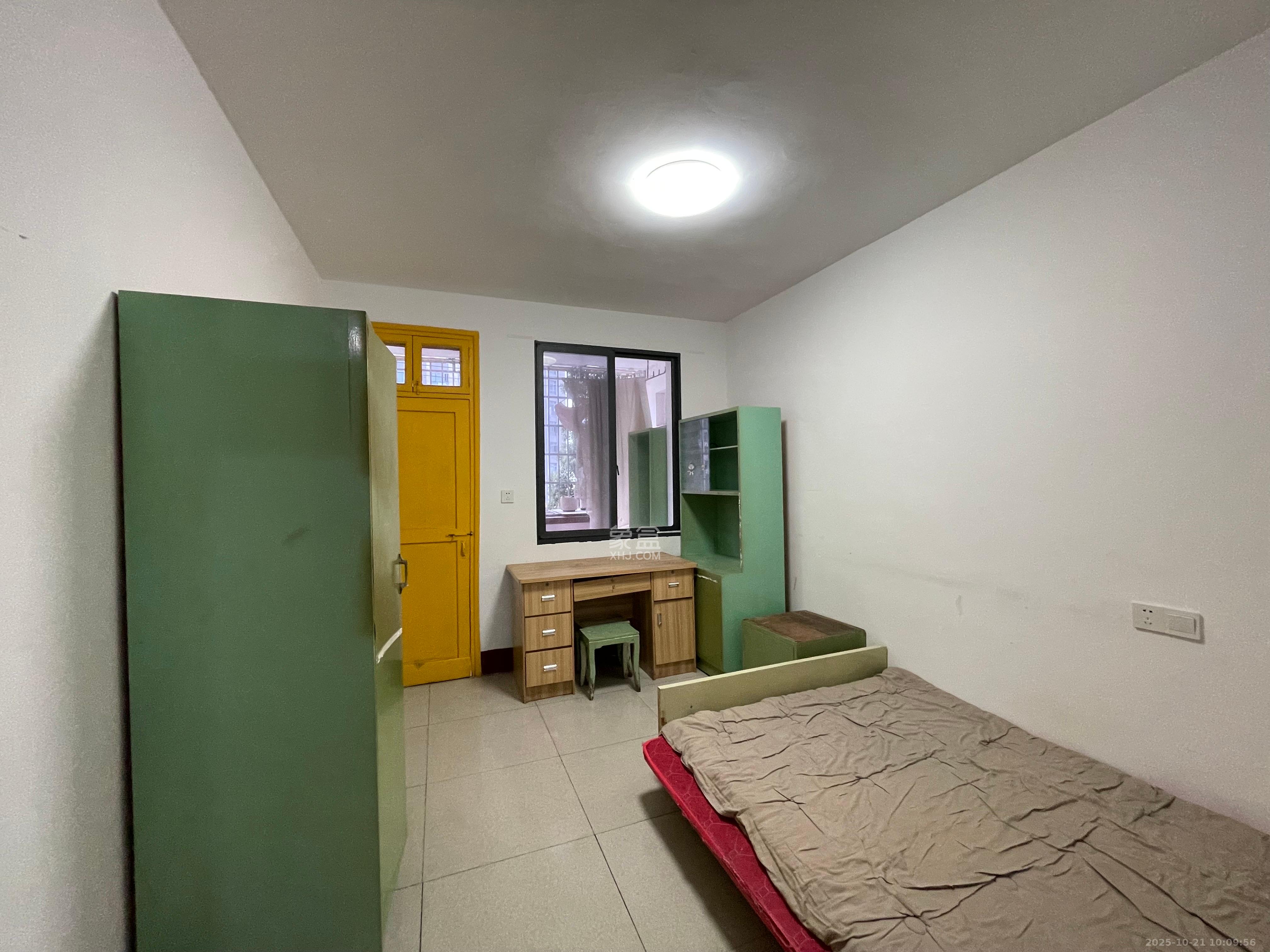 安塑宿舍 2室1厅1卫 1400.0元/月 安塑宿舍 2室1厅1卫 1400.0元/月室内图