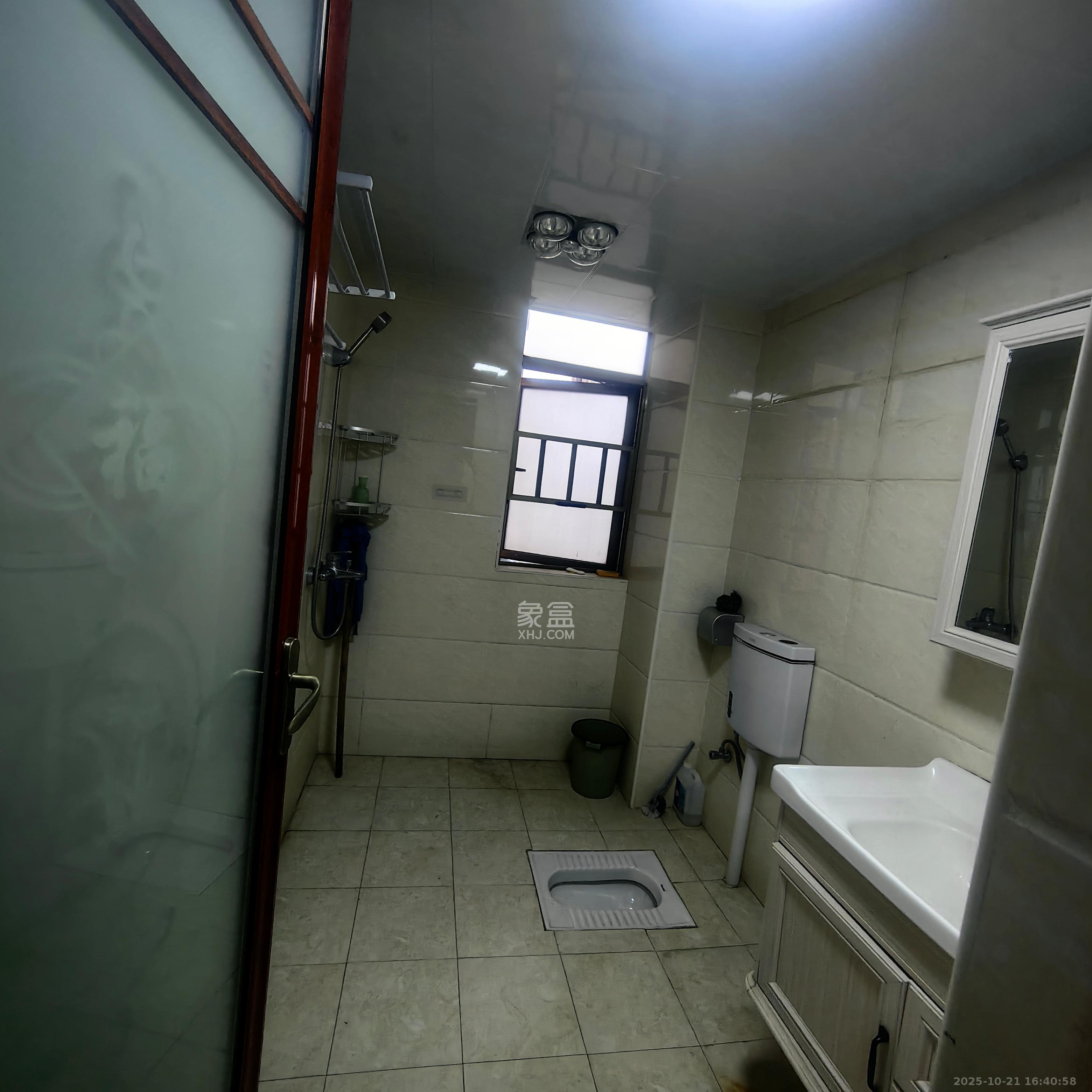 江山帝景雅典  2室2厅1卫    2200.0元/月 江山帝景雅典  2室2厅1卫    2200.0元/月室内图