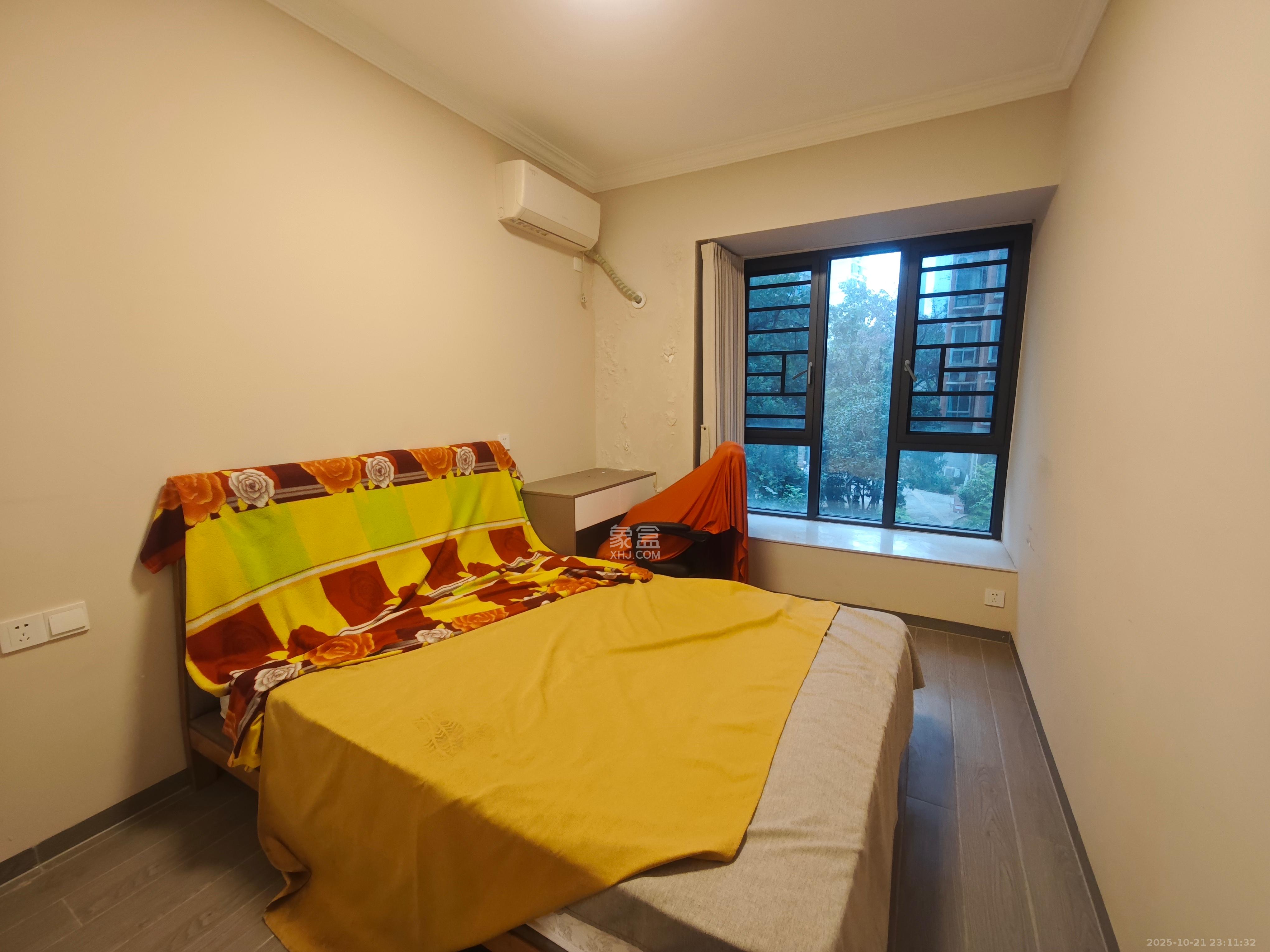 市直属机关宿舍 3室2厅1卫 1500.0元/月 市直属机关宿舍 3室2厅1卫 1500.0元/月室内图