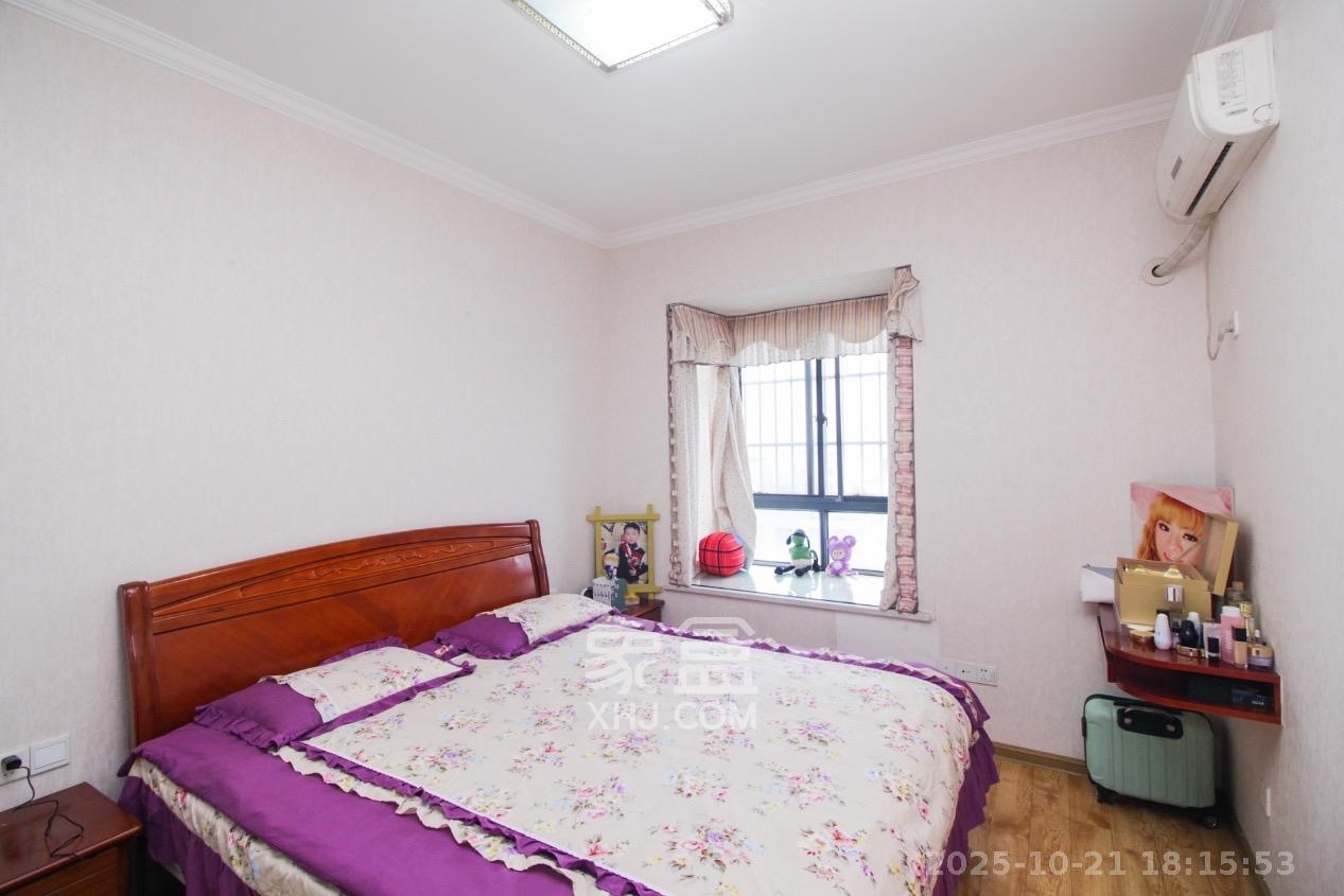 凯姆国际 2室2厅1卫 1800.0元/月 凯姆国际 2室2厅1卫 1800.0元/月室内图