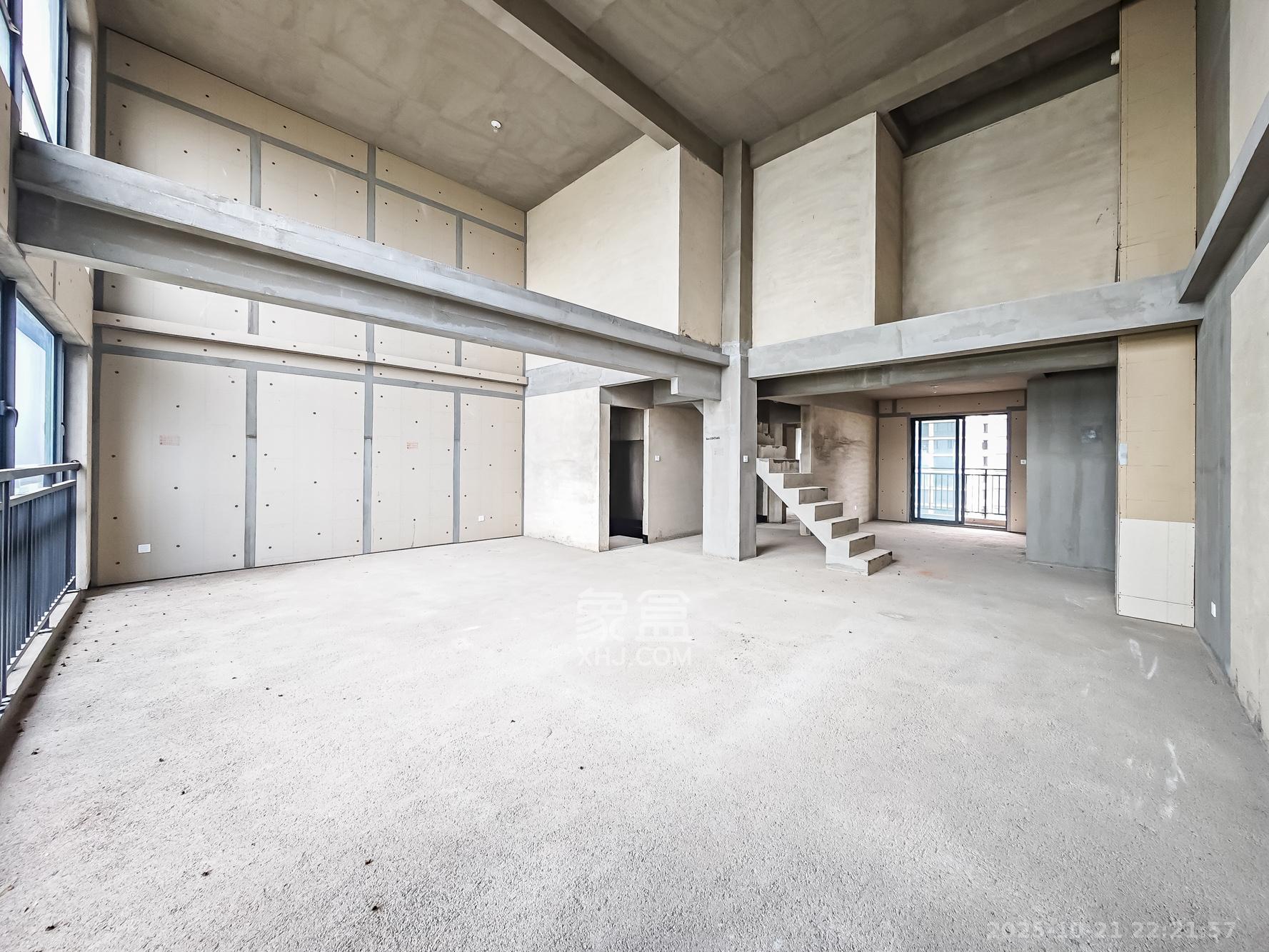 日盛湖湘府 3室2厅1卫 118.0万 日盛湖湘府 3室2厅1卫 118.0万客厅