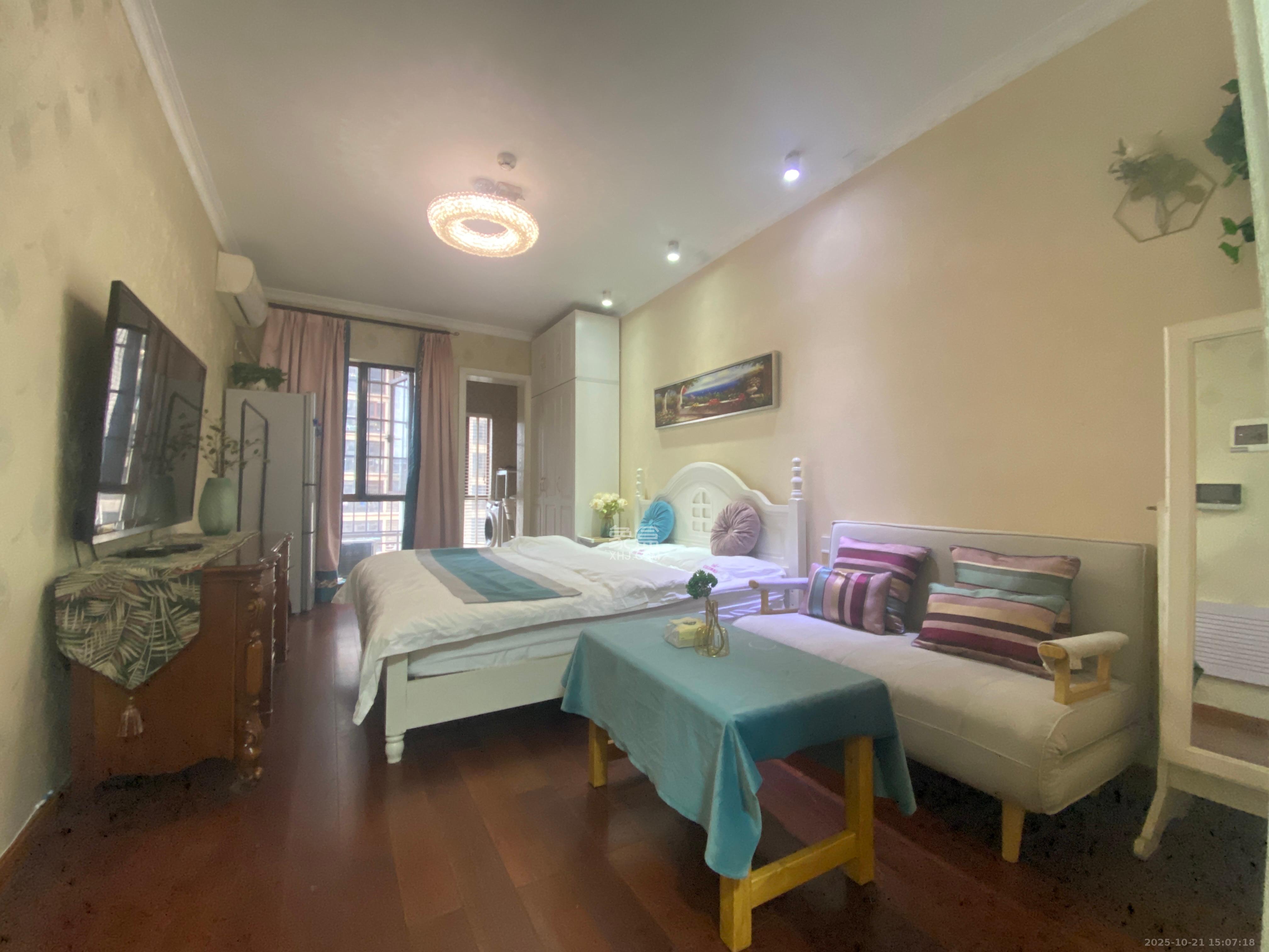 惠通才郡  1室1厅1卫    1700.0元/月室内图