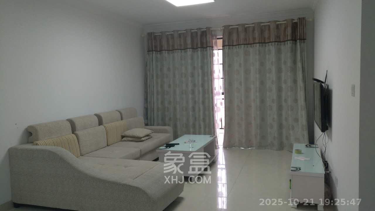 保利麓谷林语A区  3室2厅2卫    2200.0元/月