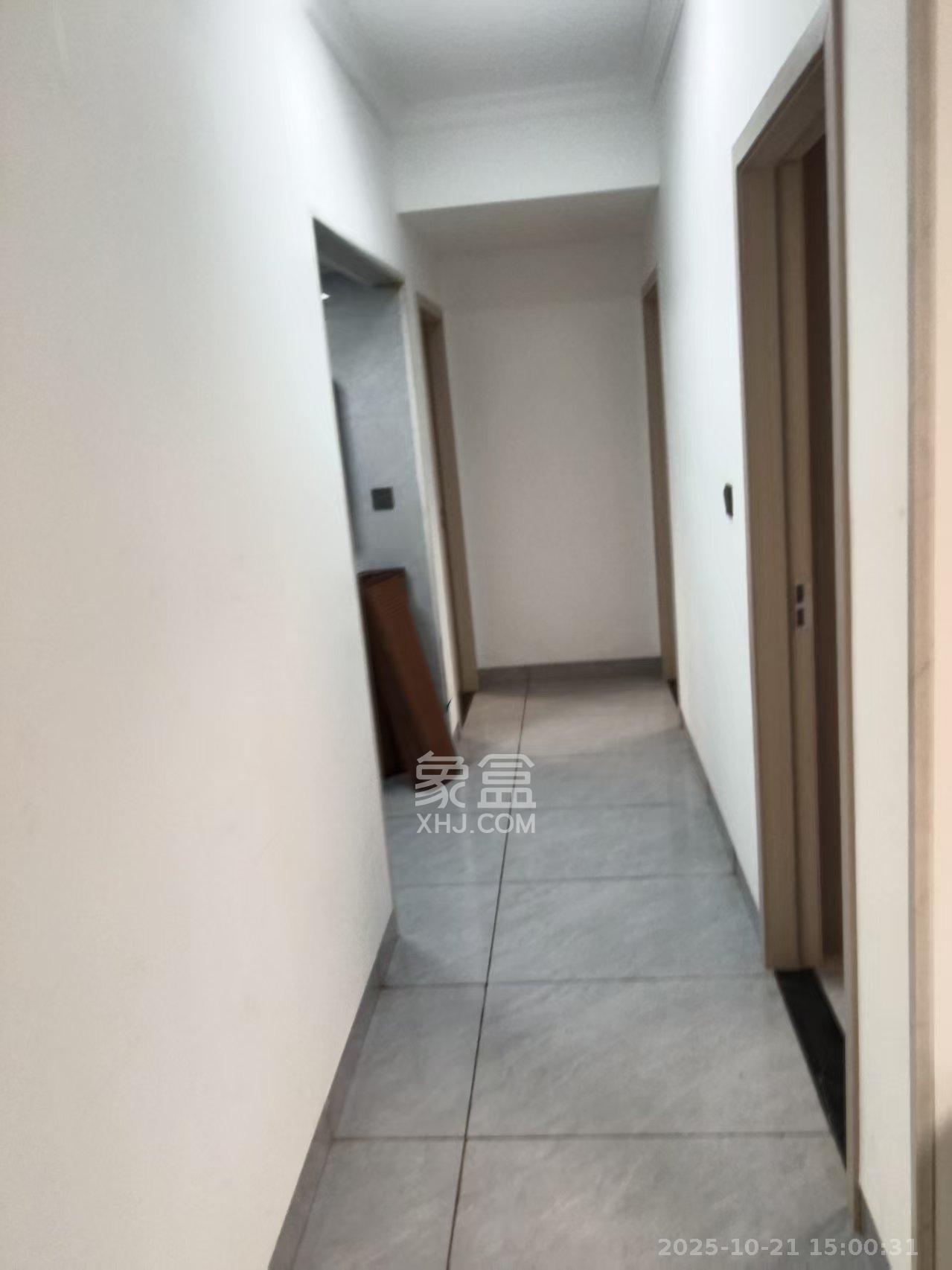 金南家园三期  3室2厅2卫    2500.0元/月室内图