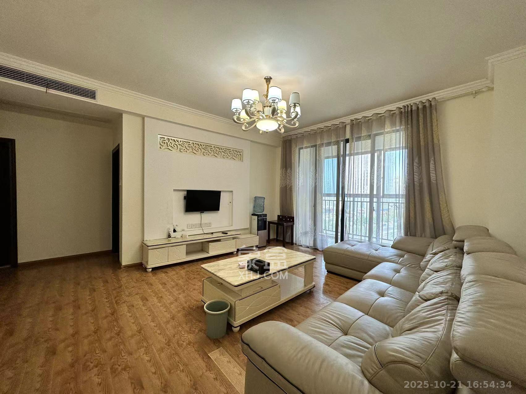 玛丽的花园(金色阳光家园)  3室2厅2卫    2000.0元/月 玛丽的花园(金色阳光家园)  3室2厅2卫    2000.0元/月