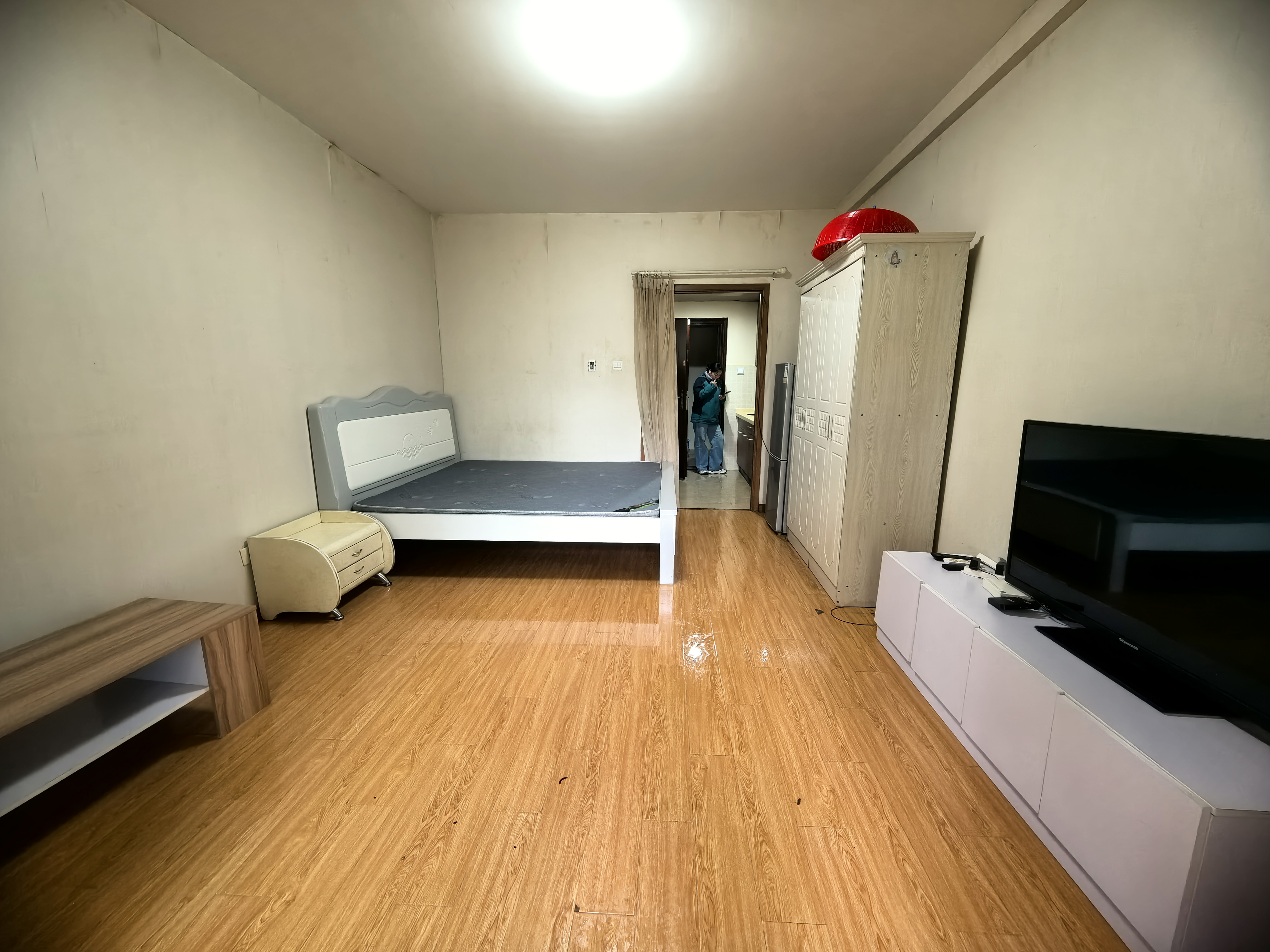 蓝色港湾  1室1厅1卫    900.0元/月 蓝色港湾  1室1厅1卫    900.0元/月室内图