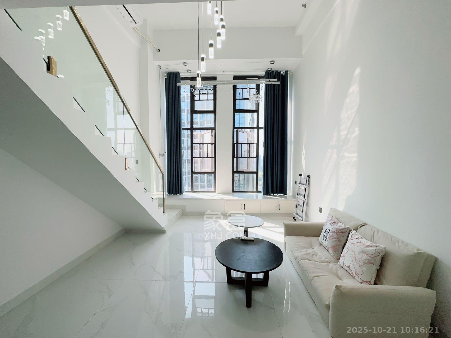 润和国际广场  1室1厅1卫    2200.0元/月 润和国际广场  1室1厅1卫    2200.0元/月室内图