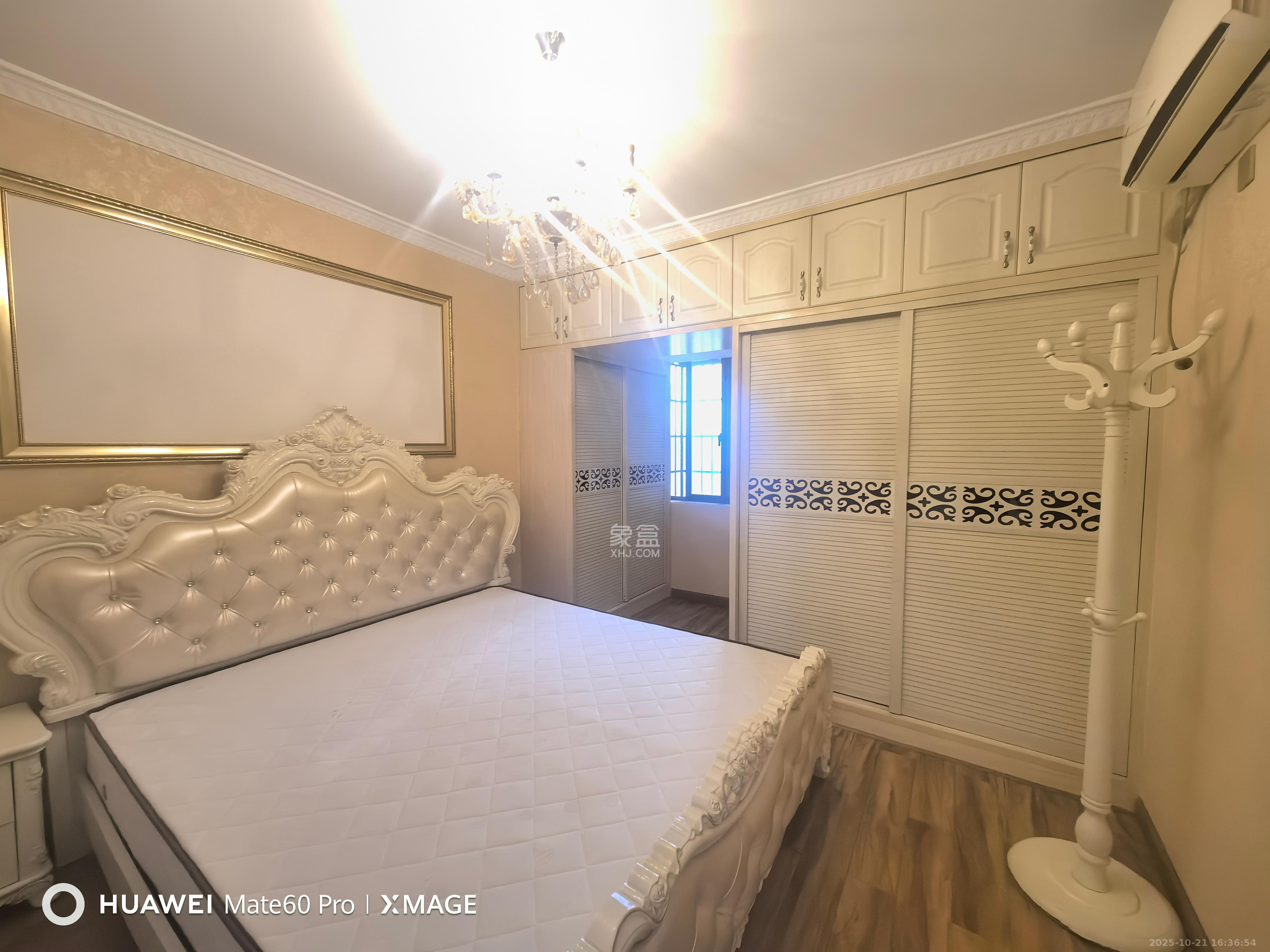 新城国际花都  3室2厅2卫    1800.0元/月 新城国际花都  3室2厅2卫    1800.0元/月室内图