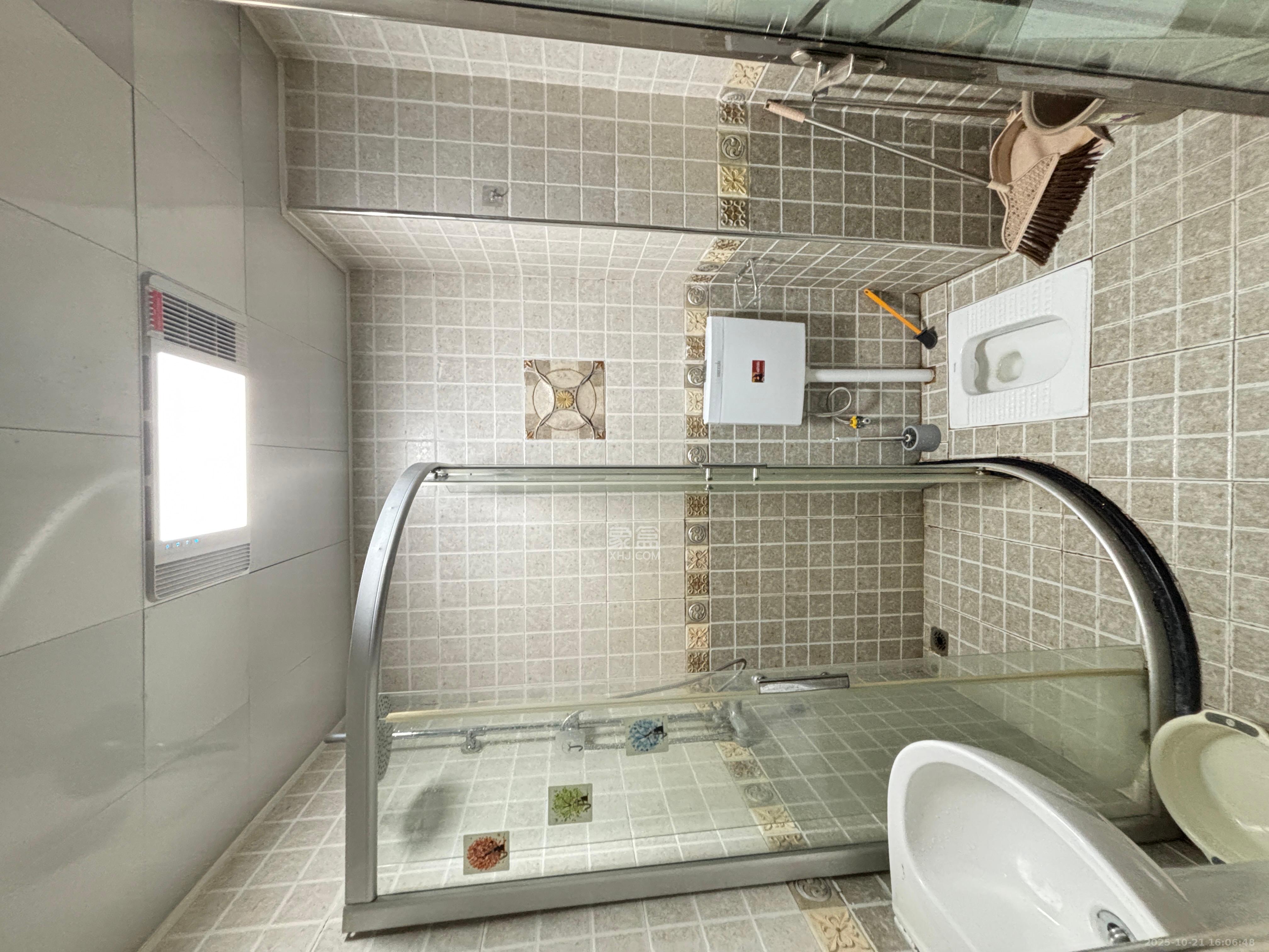 东宸19公馆  1室1厅1卫    2000.0元/月 东宸19公馆  1室1厅1卫    2000.0元/月室内图