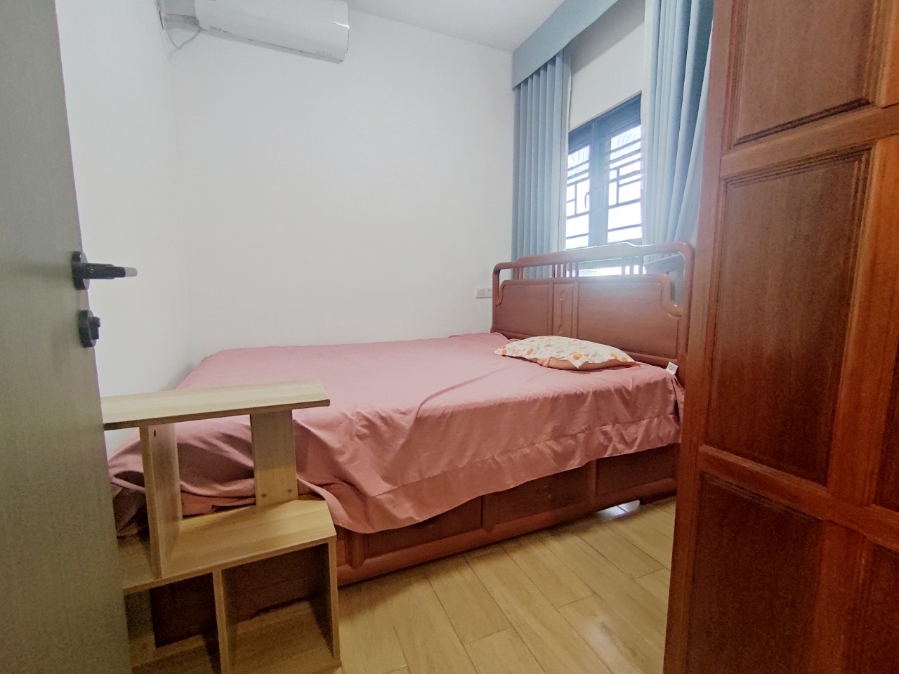 中海汇德里  3室2厅2卫    5100.0元/月室内图