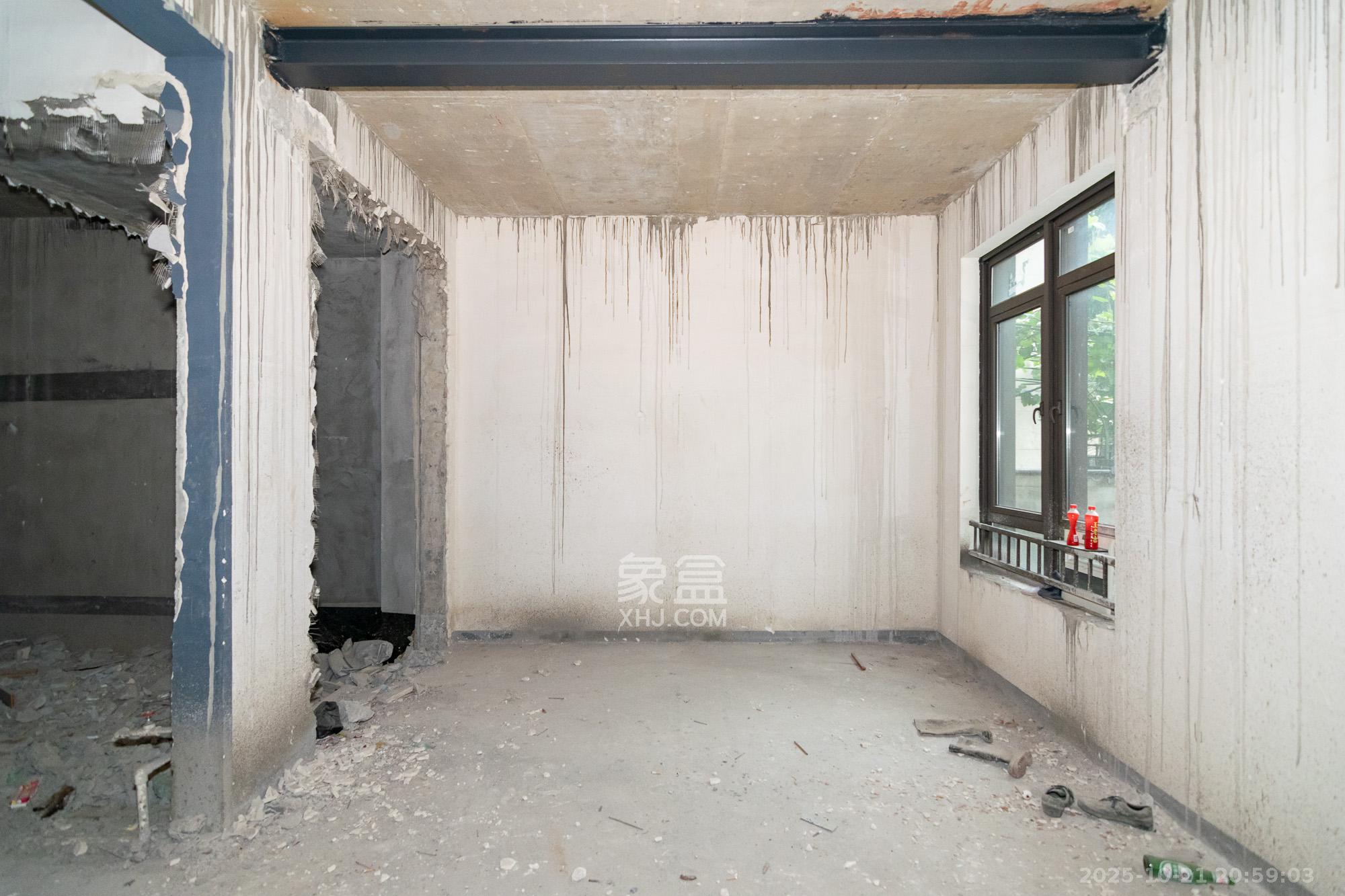 华润桃源里  5室2厅3卫    198.0万 华润桃源里  5室2厅3卫    198.0万