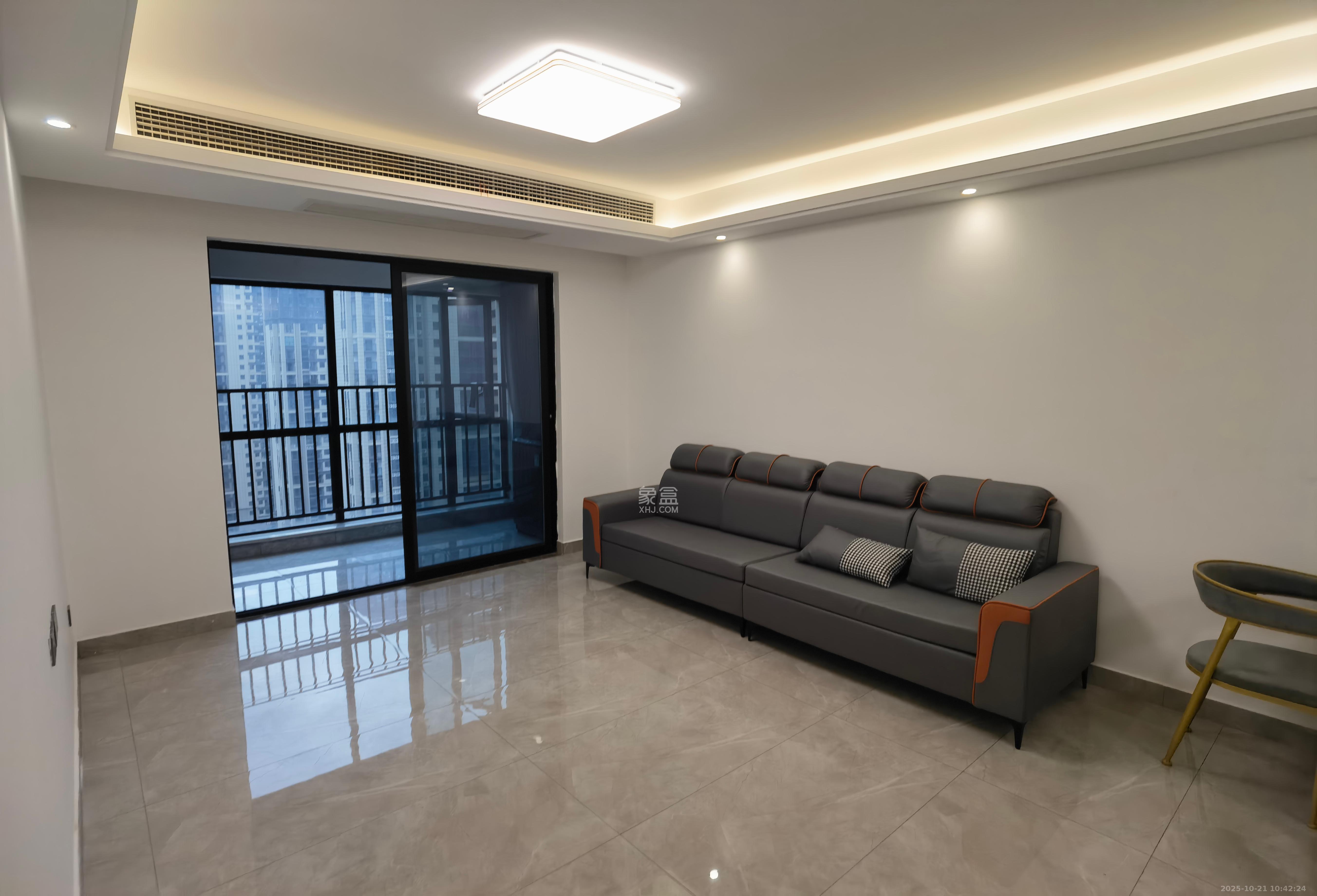 金富湘江悦城  4室2厅2卫    2800.0元/月 金富湘江悦城  4室2厅2卫    2800.0元/月室内图