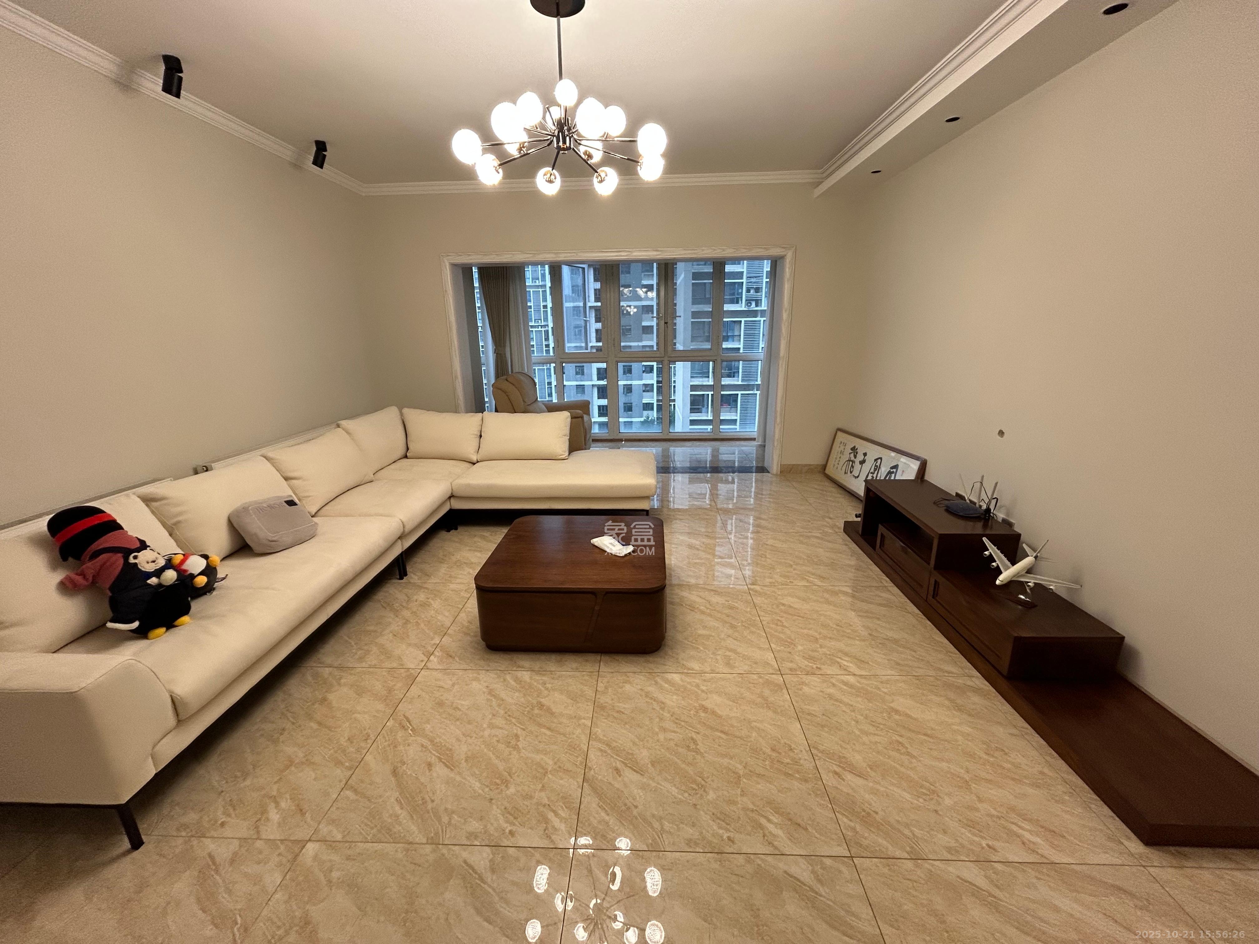 归心苑  5室2厅2卫    5000.0元/月室内图