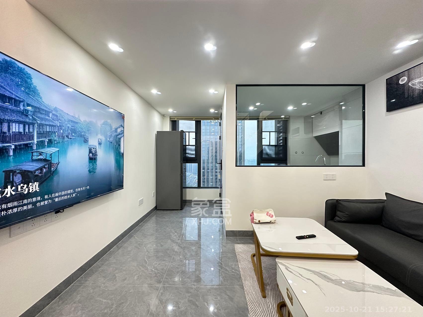 卓越中寰  2室1厅1卫    2800.0元/月 卓越中寰  2室1厅1卫    2800.0元/月室内图