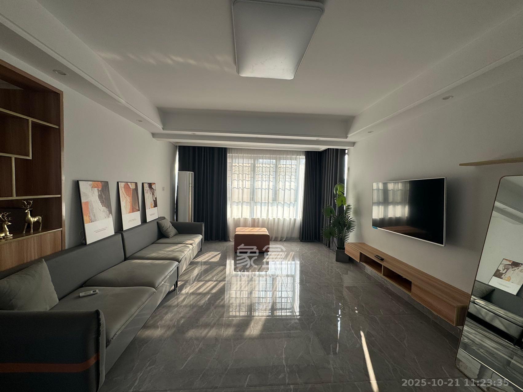 水墨林溪 4室2厅2卫 3600.0元/月 水墨林溪 4室2厅2卫 3600.0元/月室内图