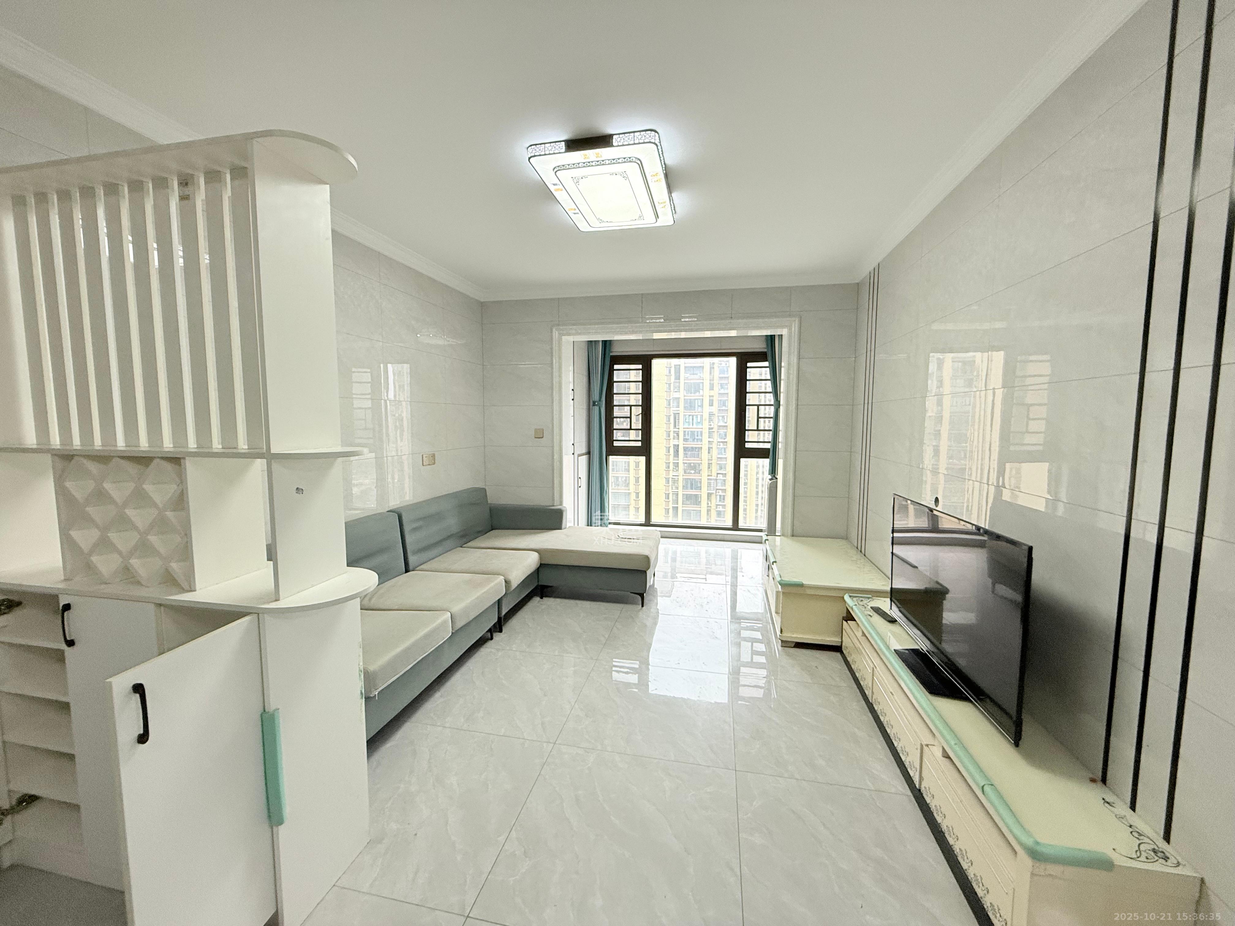 和润园三期 2室2厅1卫 2400.0元/月 和润园三期 2室2厅1卫 2400.0元/月室内图