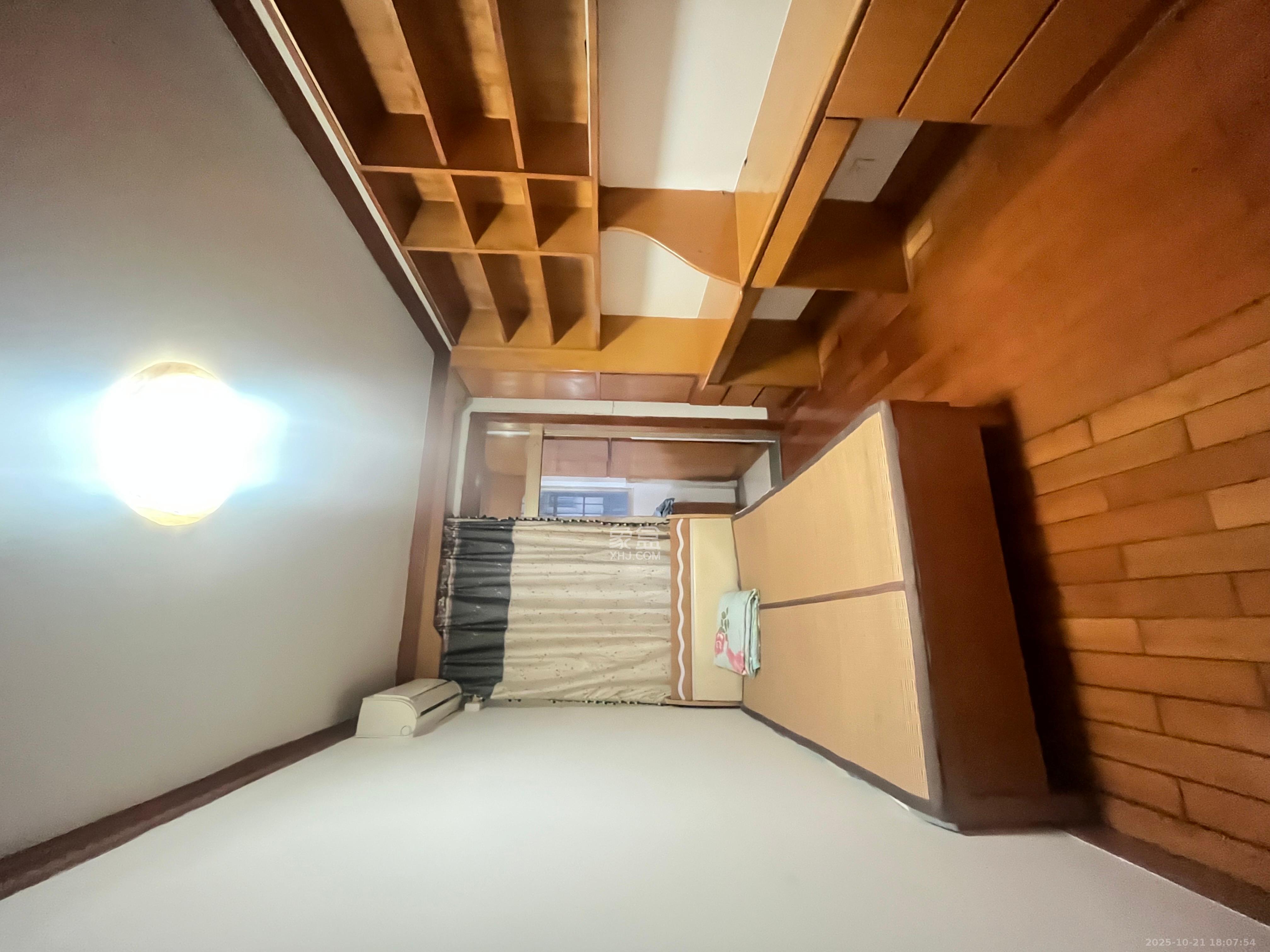 上民航宿舍  3室1厅1卫    1900.0元/月室内图