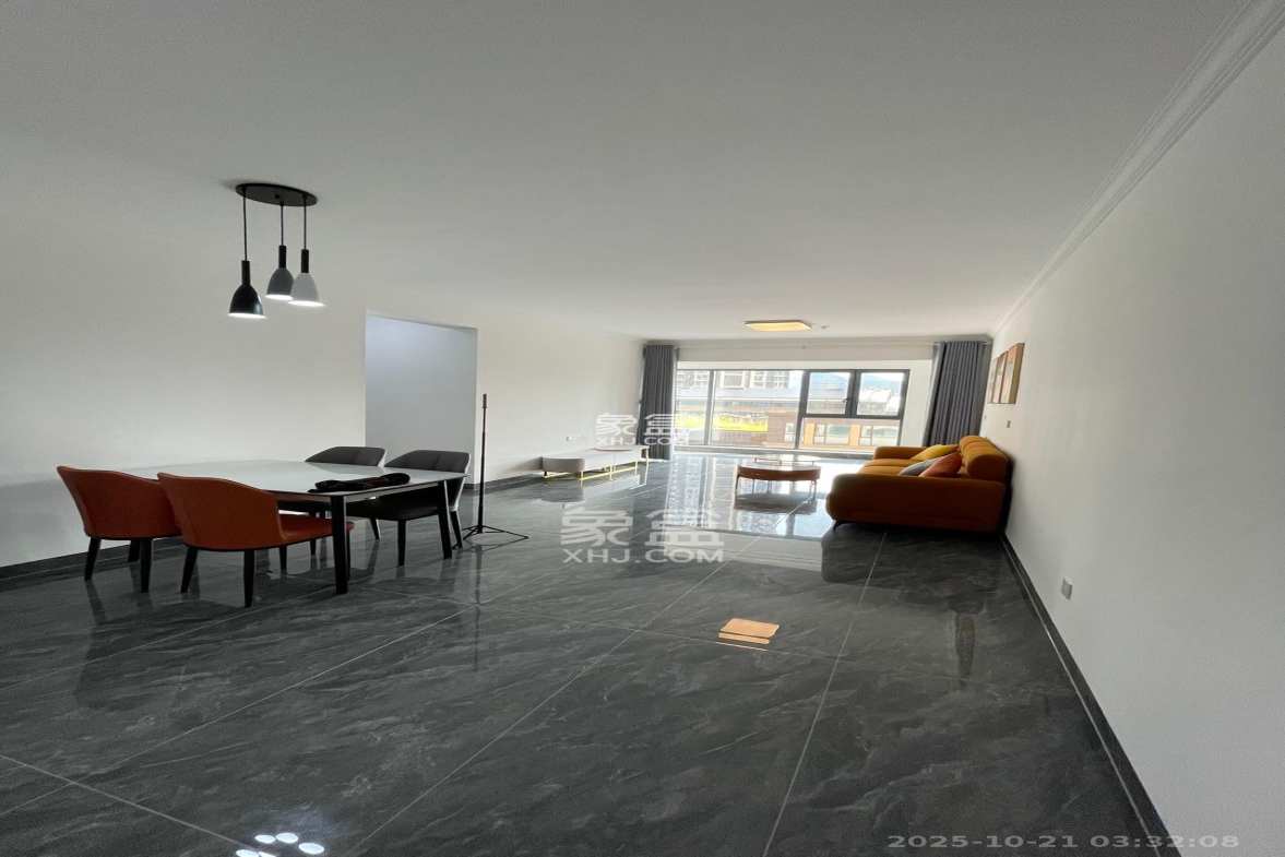 卓越浅水湾  3室2厅2卫    2600.0元/月 卓越浅水湾  3室2厅2卫    2600.0元/月室内图