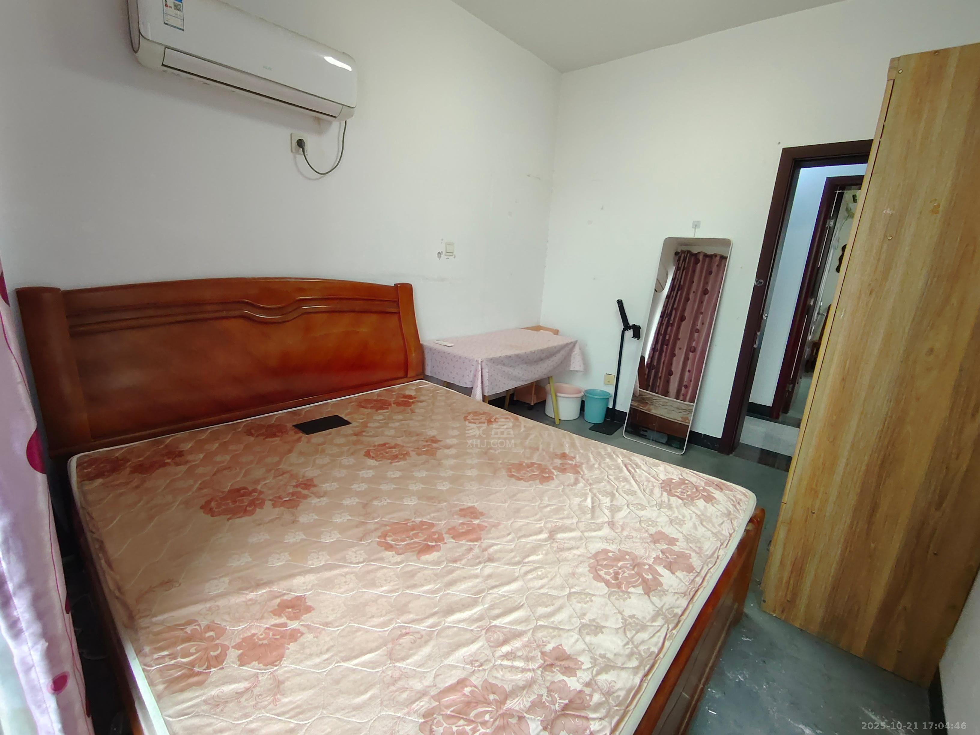 流金岁月-华晨国际 3室2厅1卫 1700.0元/月 流金岁月-华晨国际 3室2厅1卫 1700.0元/月室内图