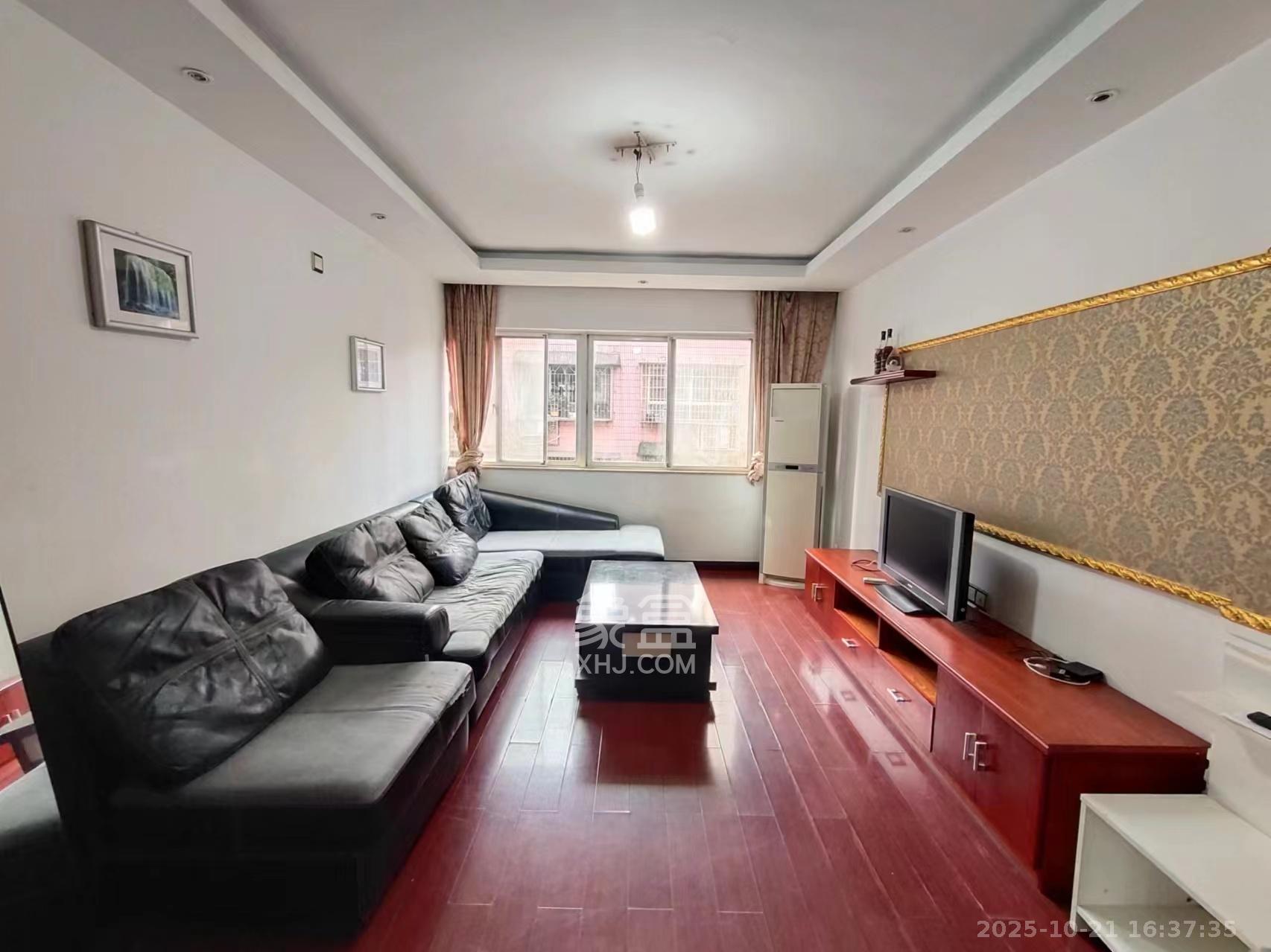 新富城  2室1厅1卫    2300.0元/月