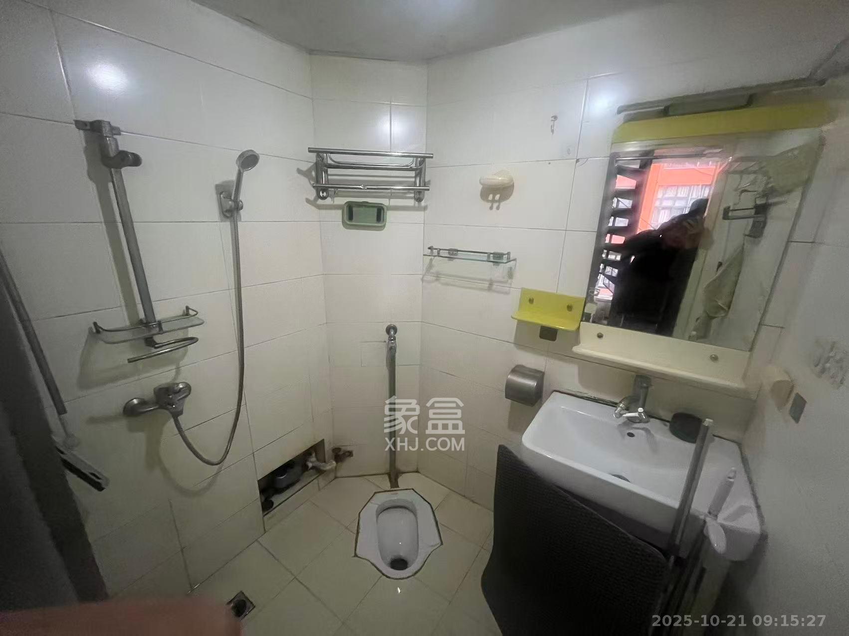 他城（天鸿时代公寓）  2室1厅1卫    1400.0元/月室内图